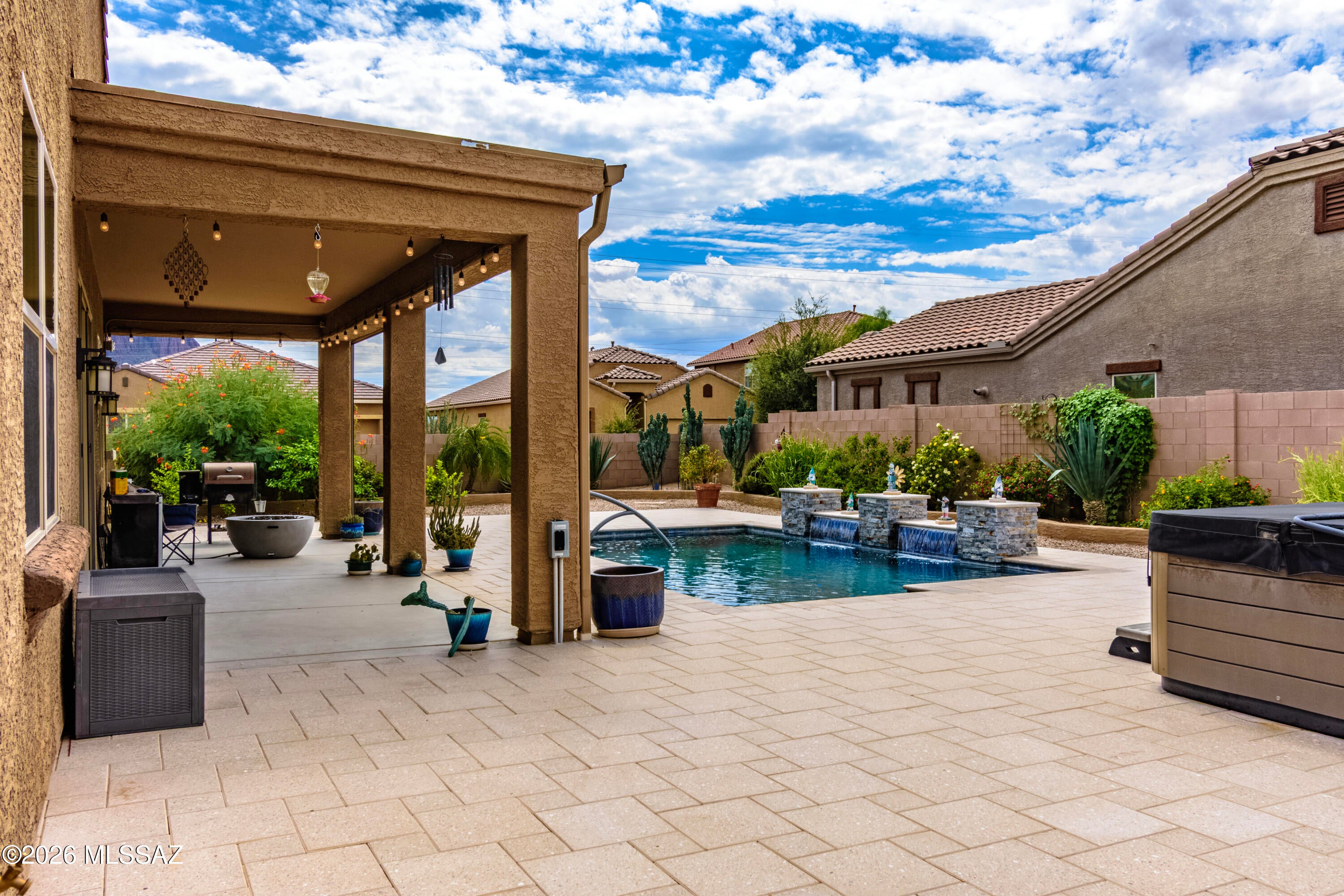 Saguaro Bloom - Residential