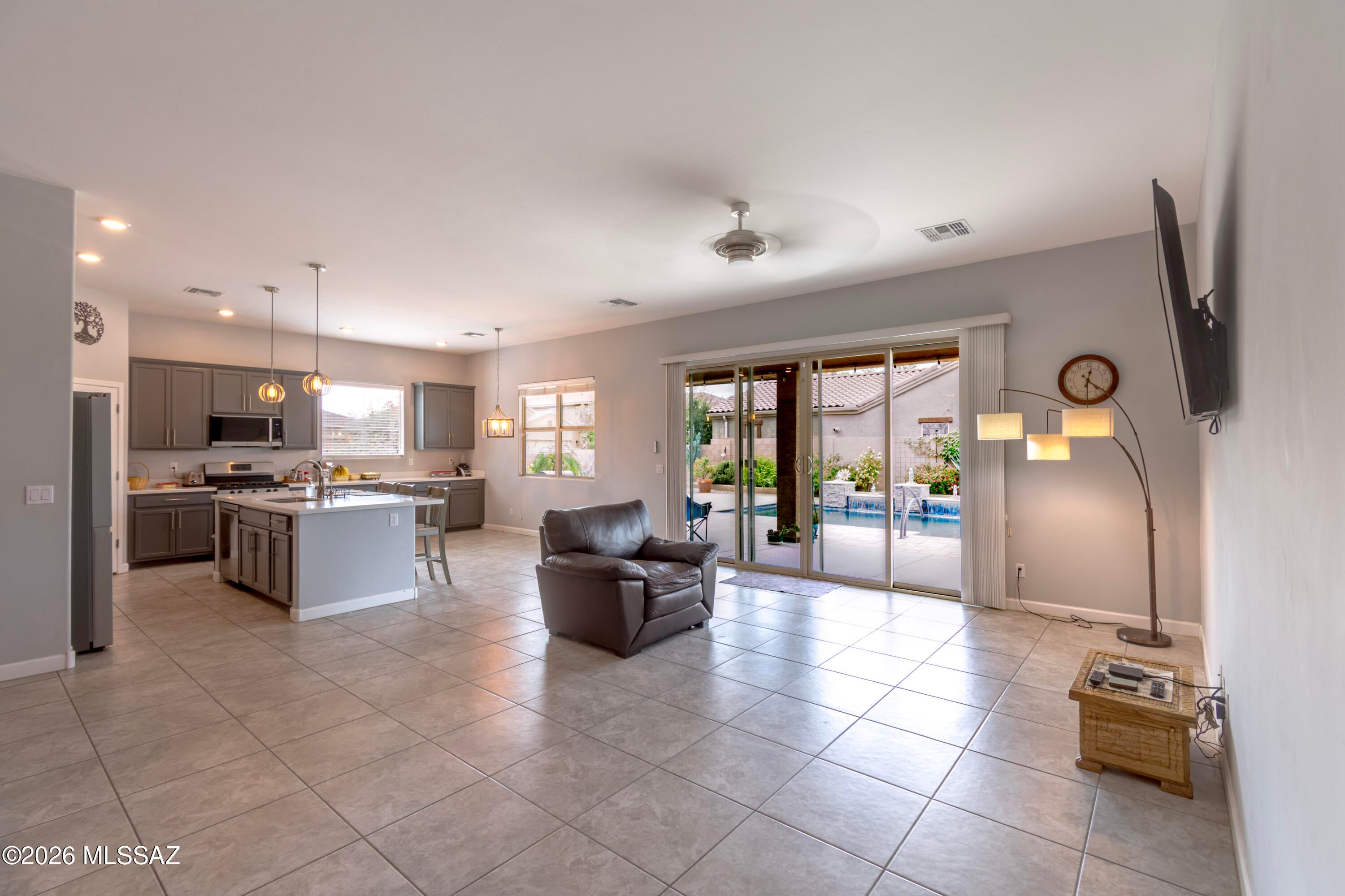 Saguaro Bloom - Residential