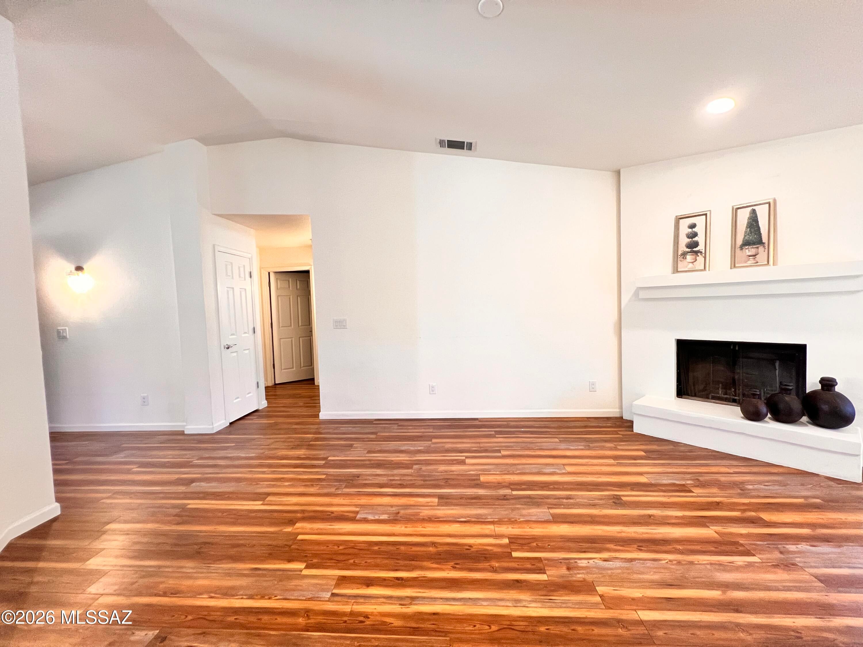 Ventana Shadows (1-80) - Residential Lease
