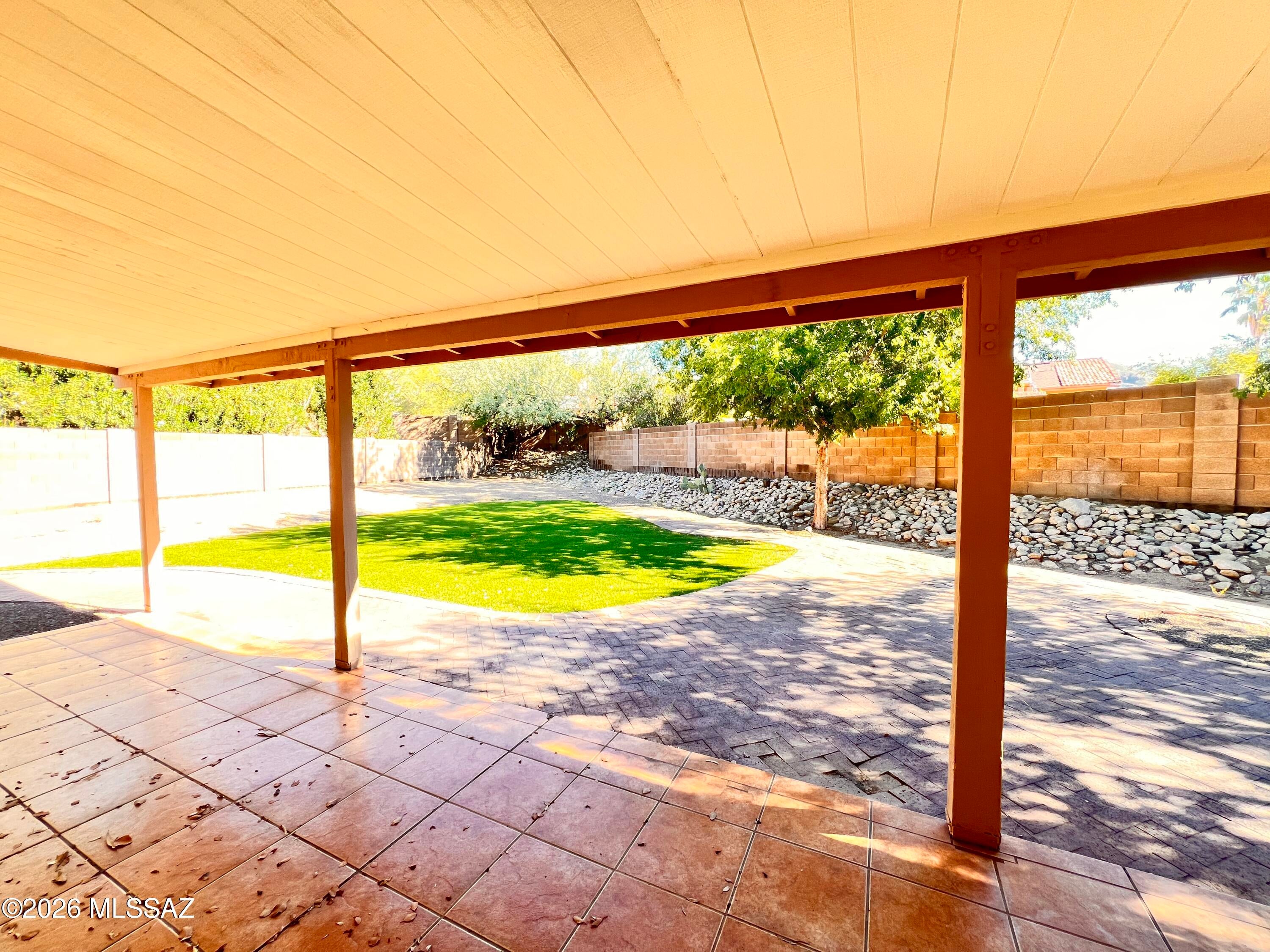 Ventana Shadows (1-80) - Residential Lease