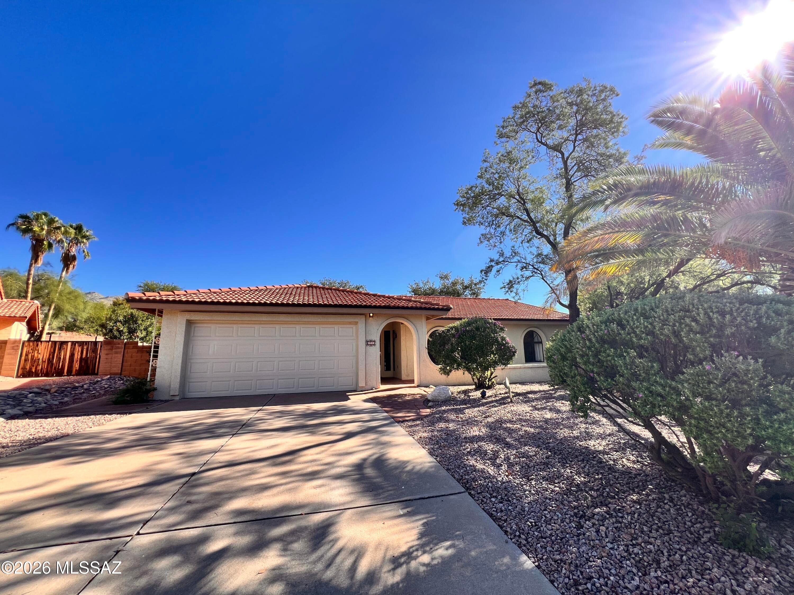 Ventana Shadows (1-80) - Residential Lease