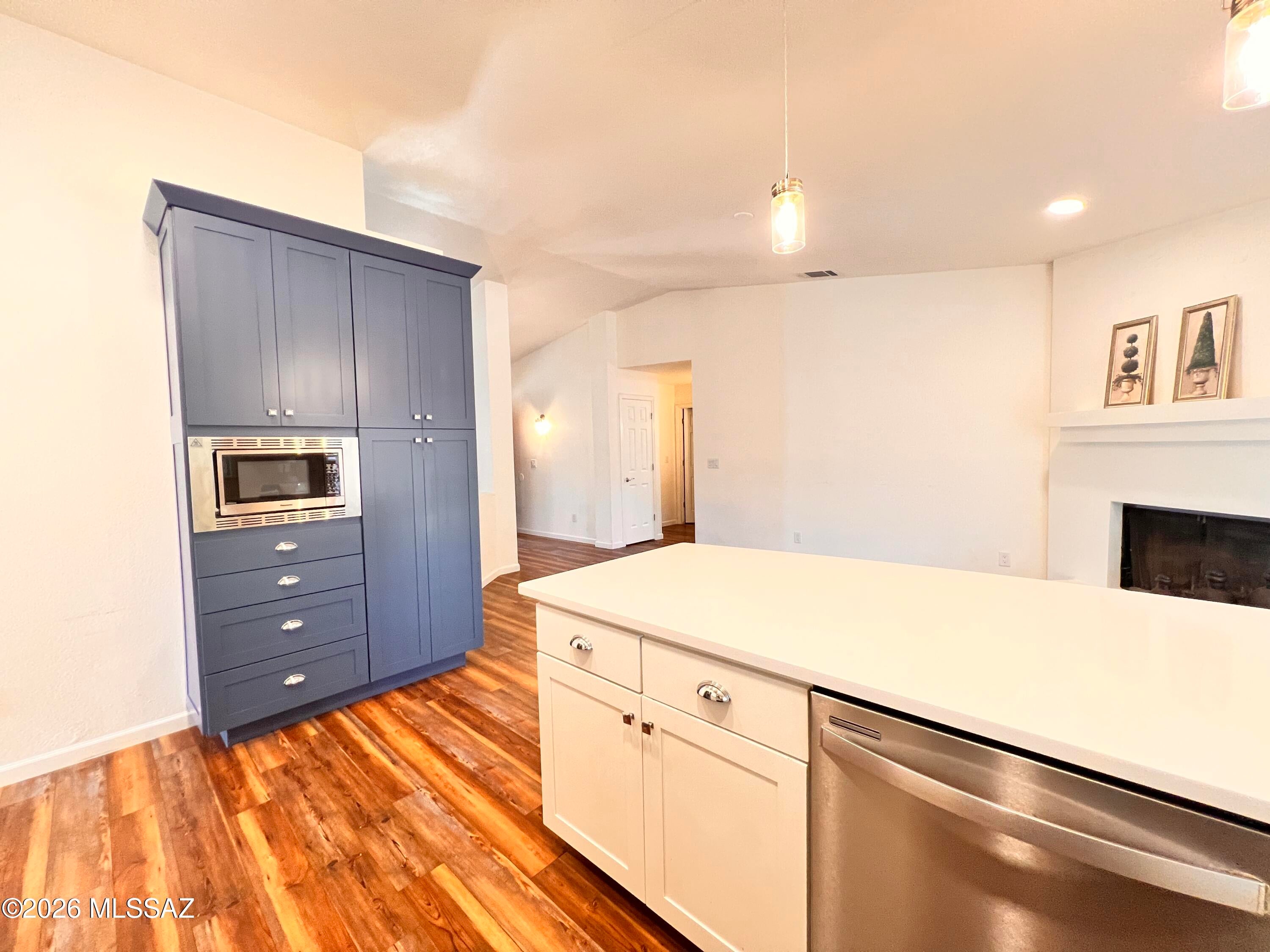 Ventana Shadows (1-80) - Residential Lease
