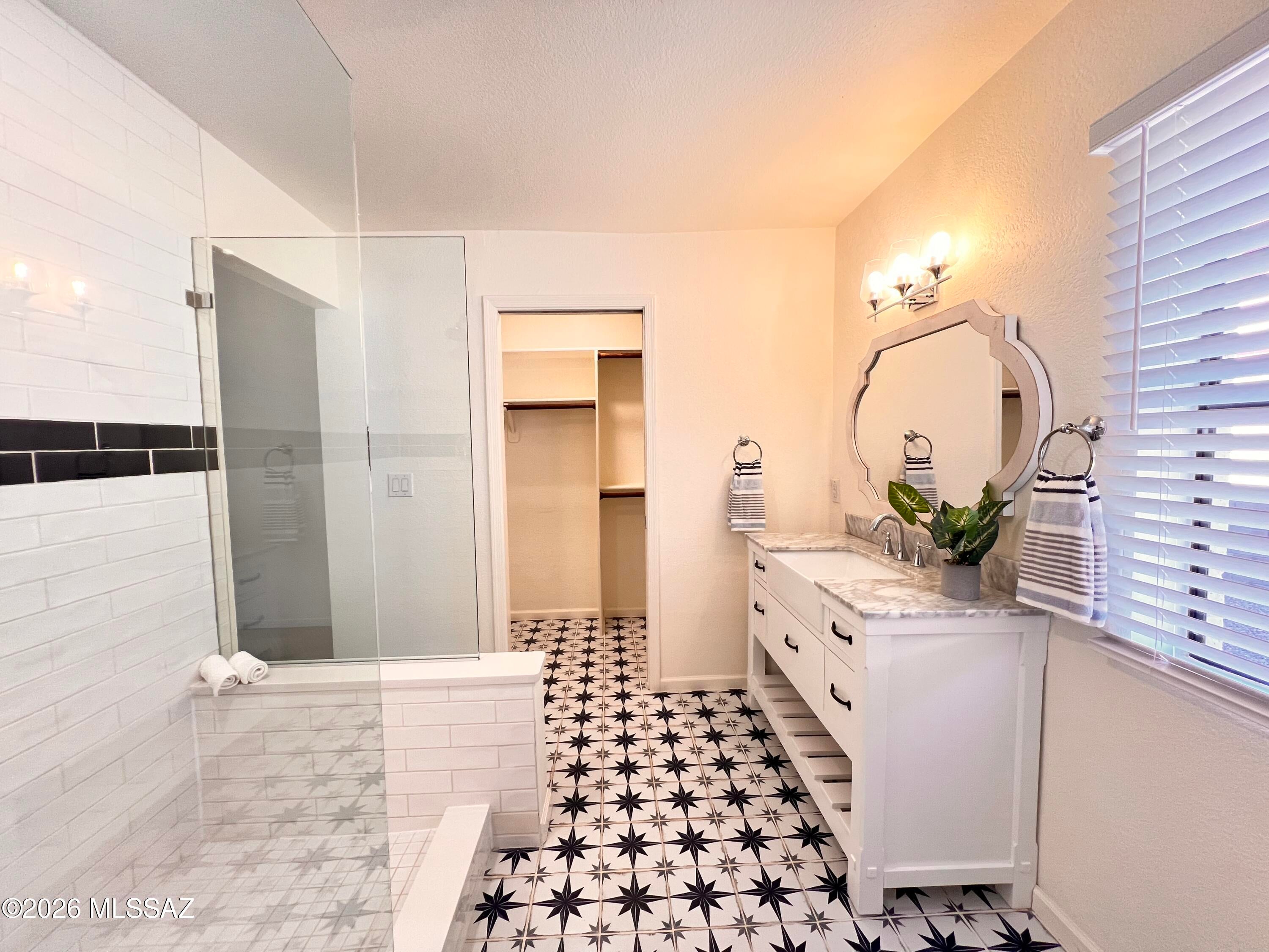 Ventana Shadows (1-80) - Residential Lease