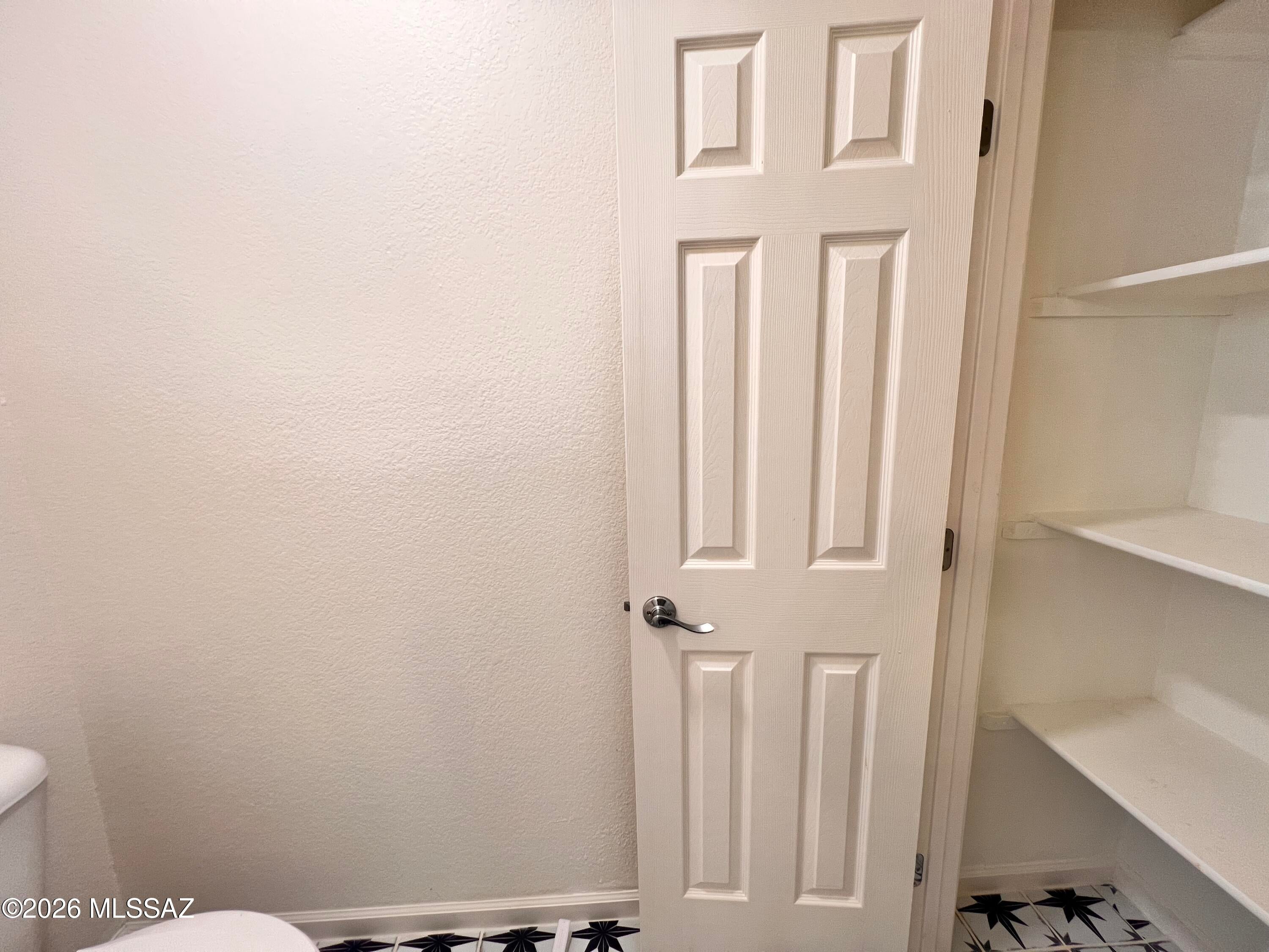 Ventana Shadows (1-80) - Residential Lease