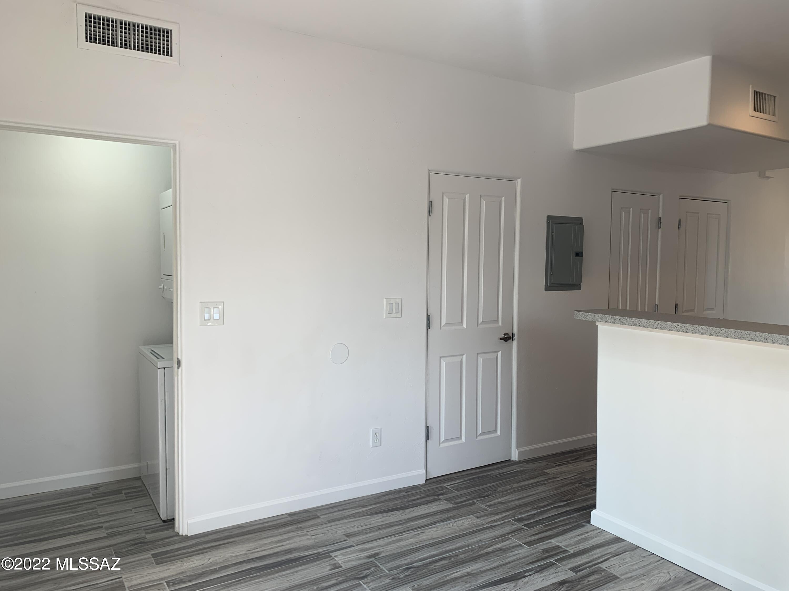 Hedrick Acreage NO 2 - Residential Lease