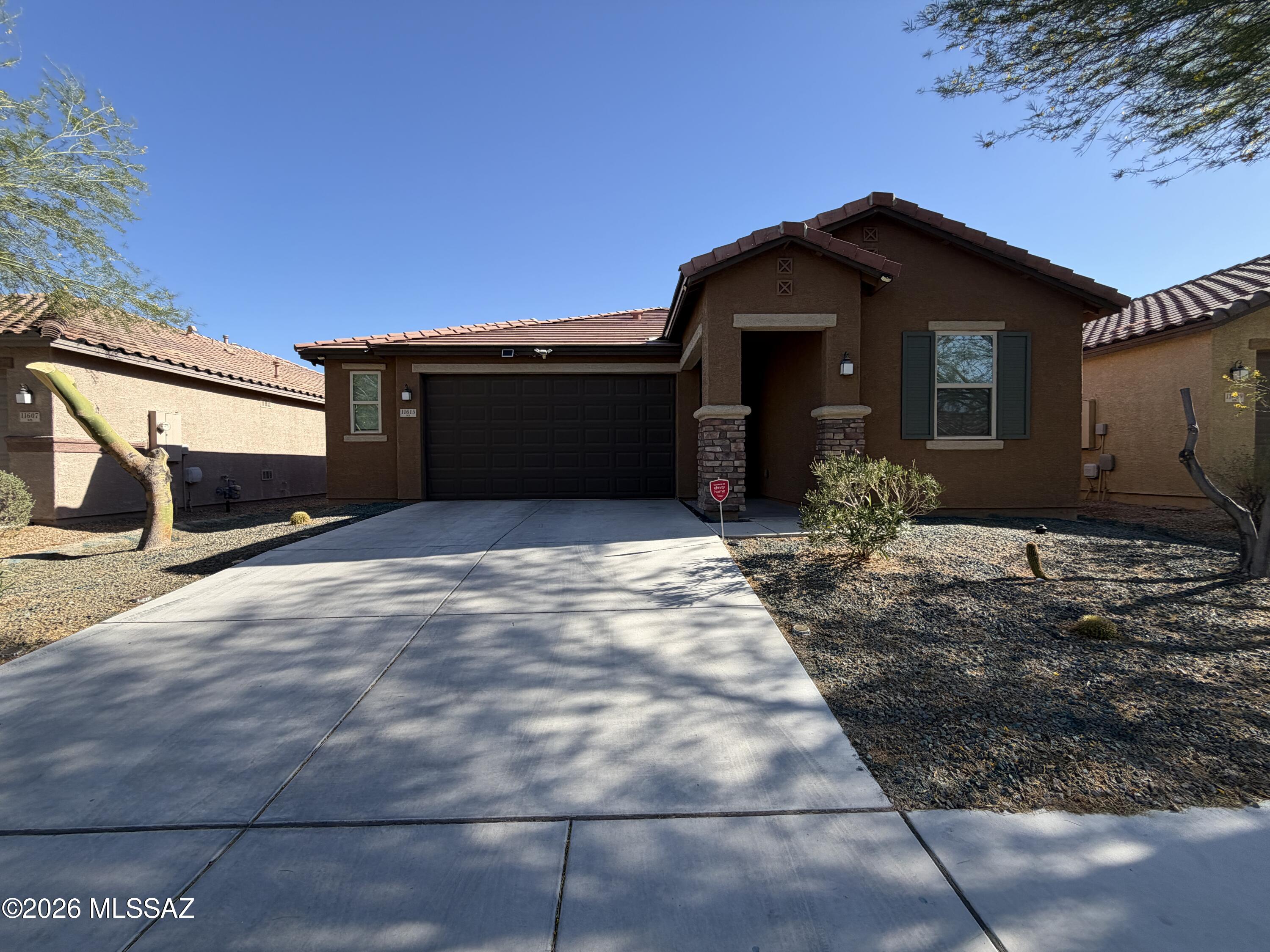 Gladden Farms BLK 13-15 - Residential Lease