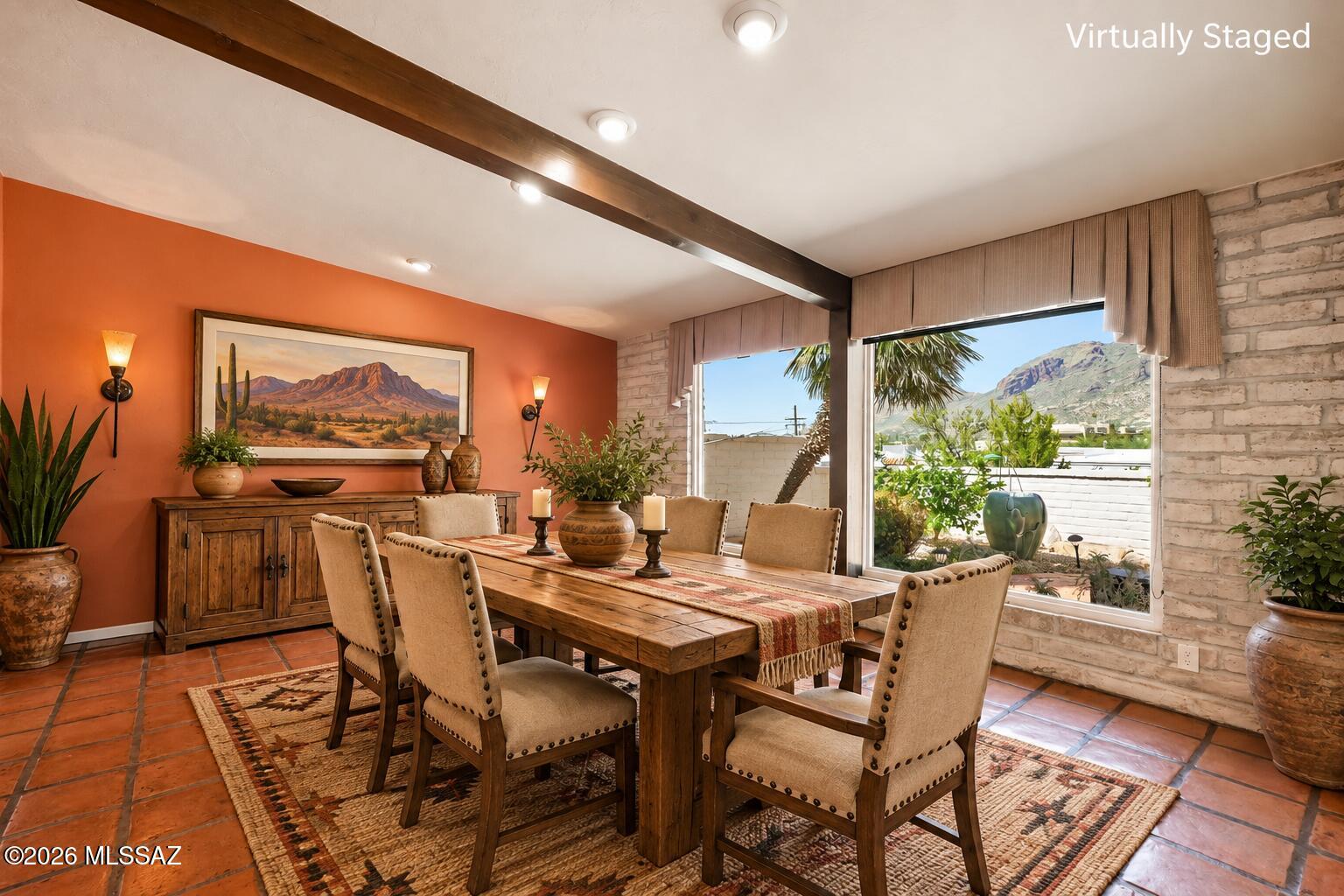 Loma De Las Brisas (1-25) - Residential