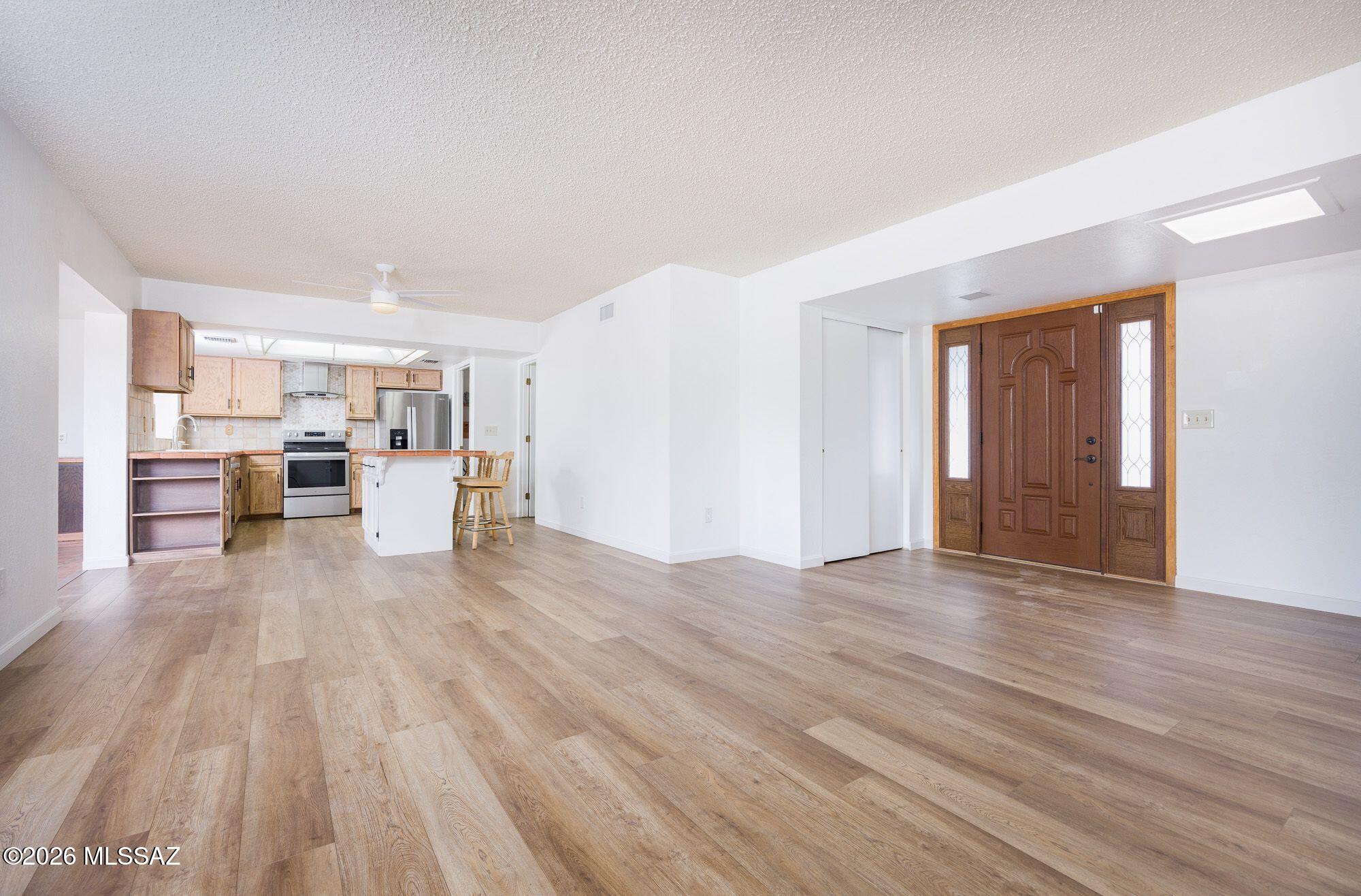 Vista Del Rio (218-290) - Residential Lease