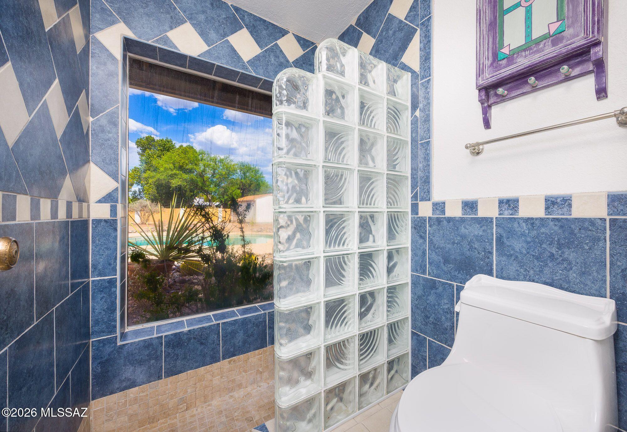 Vista Del Rio (218-290) - Residential Lease