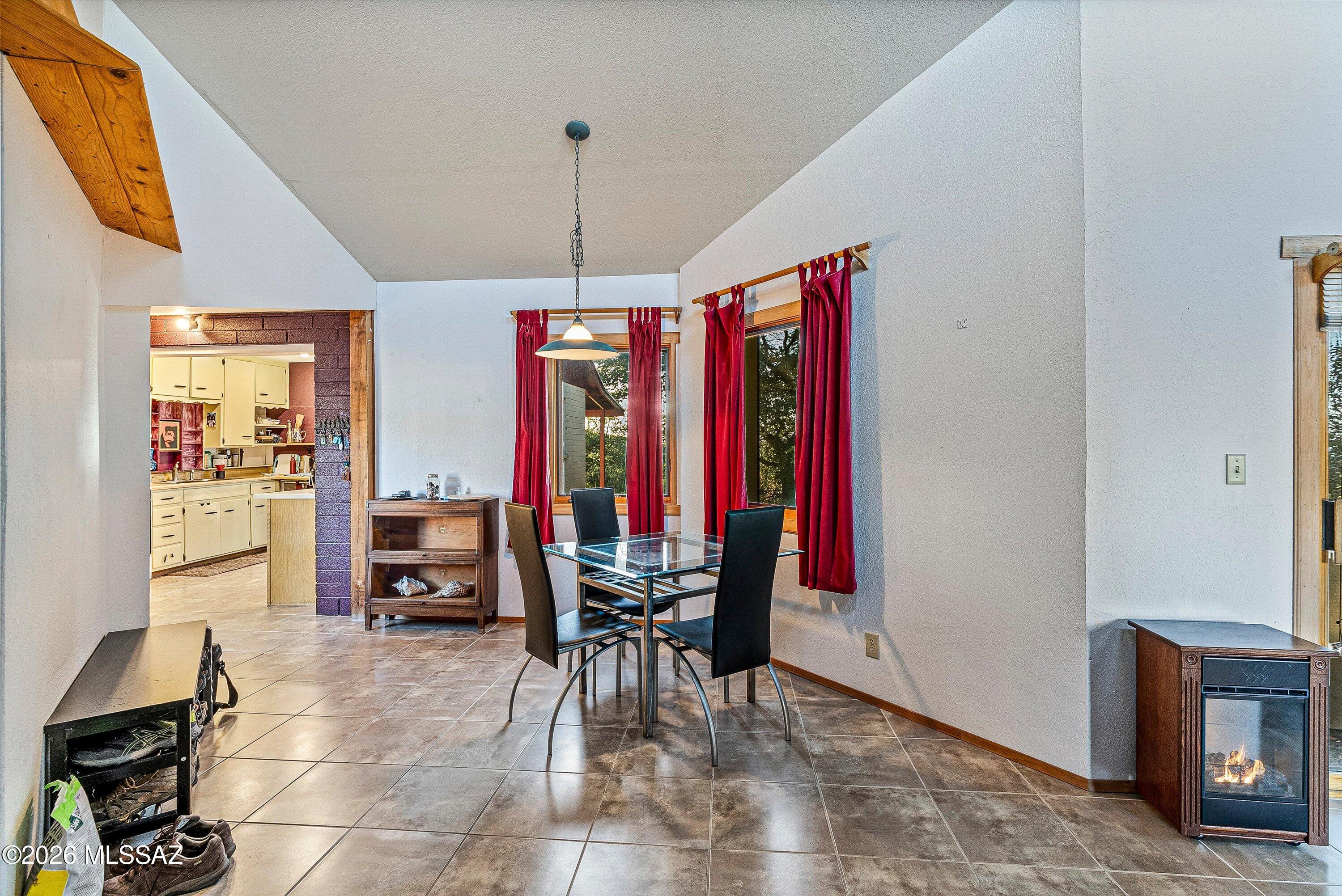 Los Robles Estates - Residential