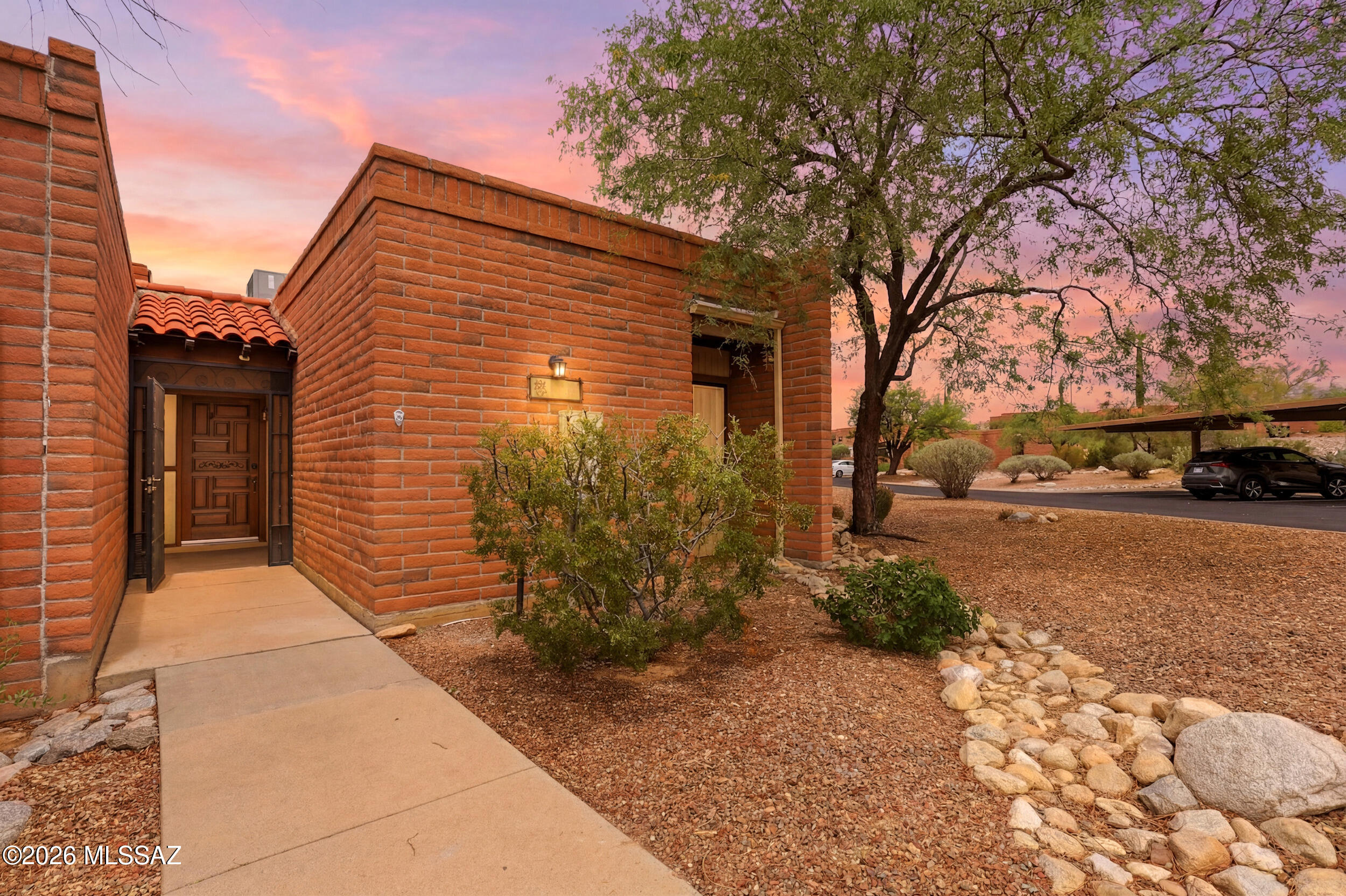 Fairfield La Cholla Hills - Residential