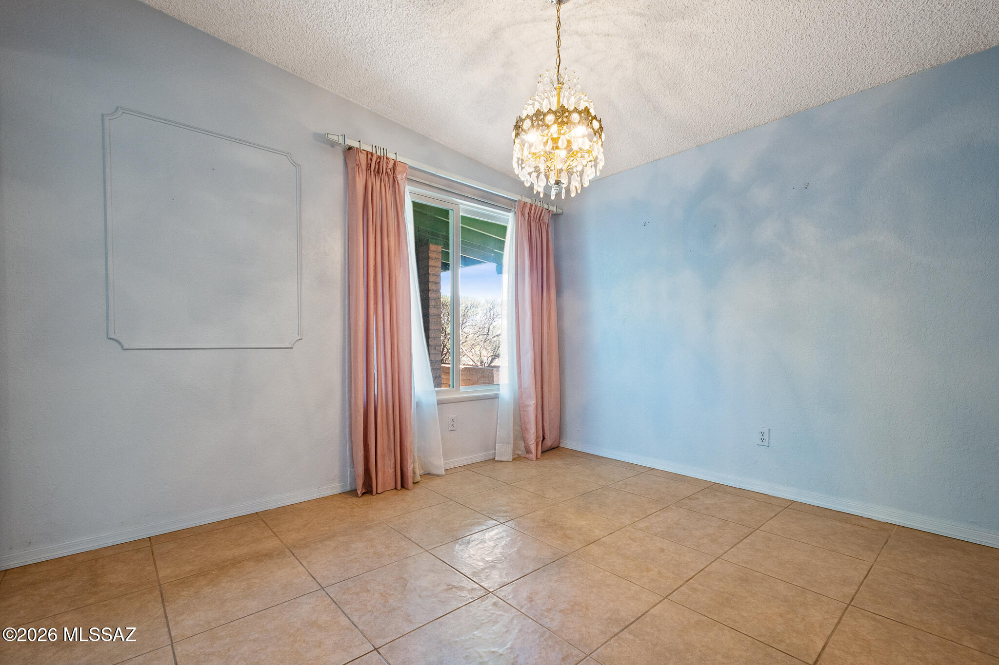 Casas Adobes Estates (619-649) - Residential