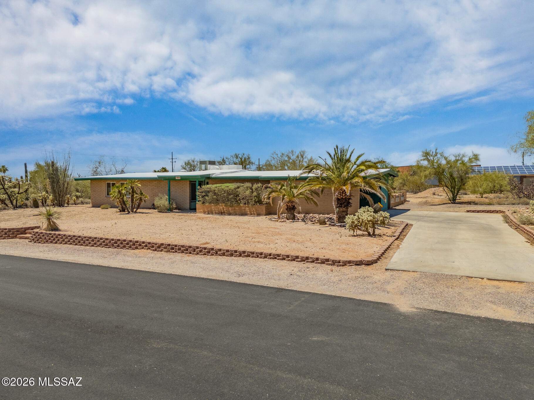 Casas Adobes Estates (619-649) - Residential