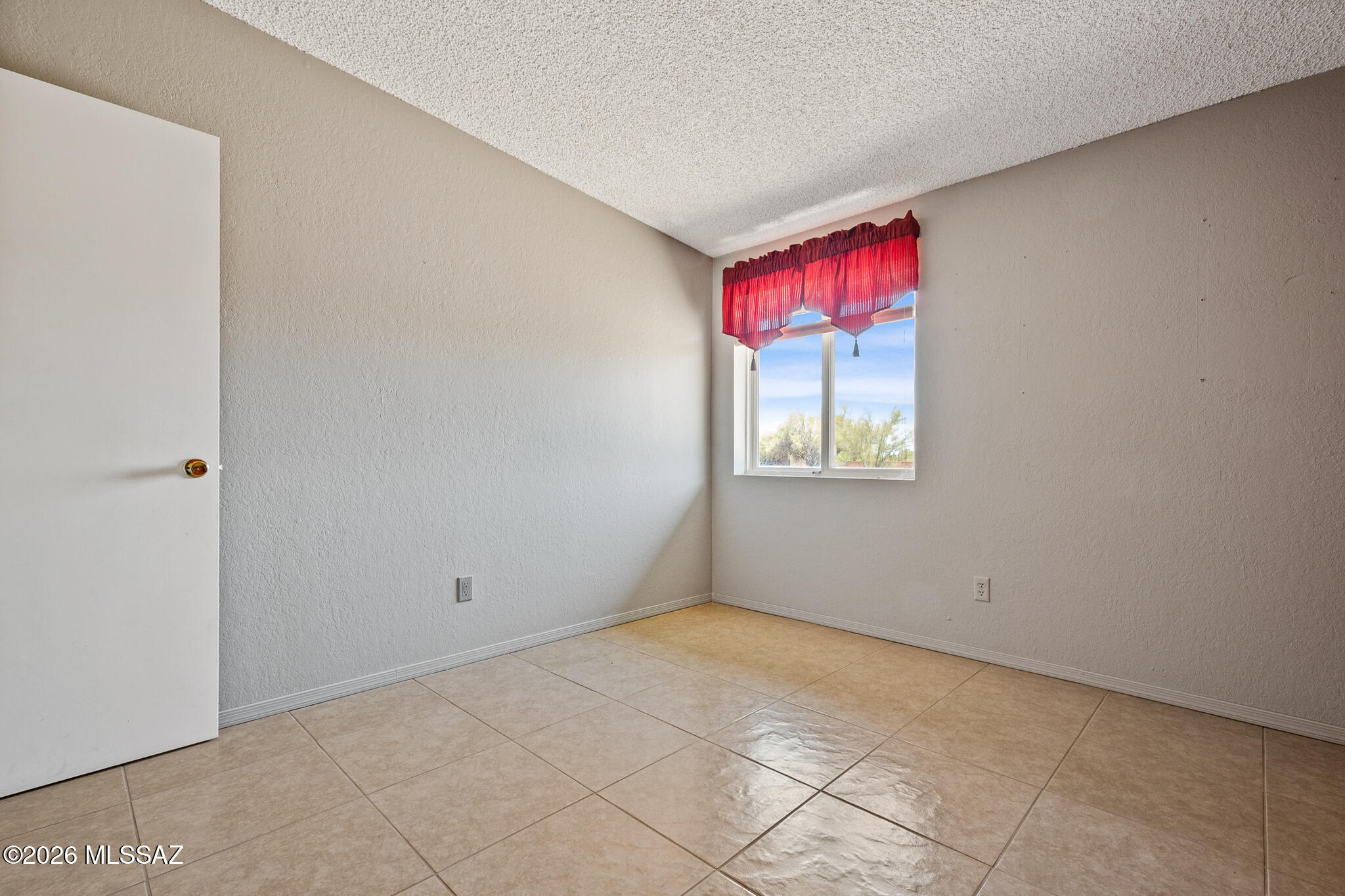 Casas Adobes Estates (619-649) - Residential