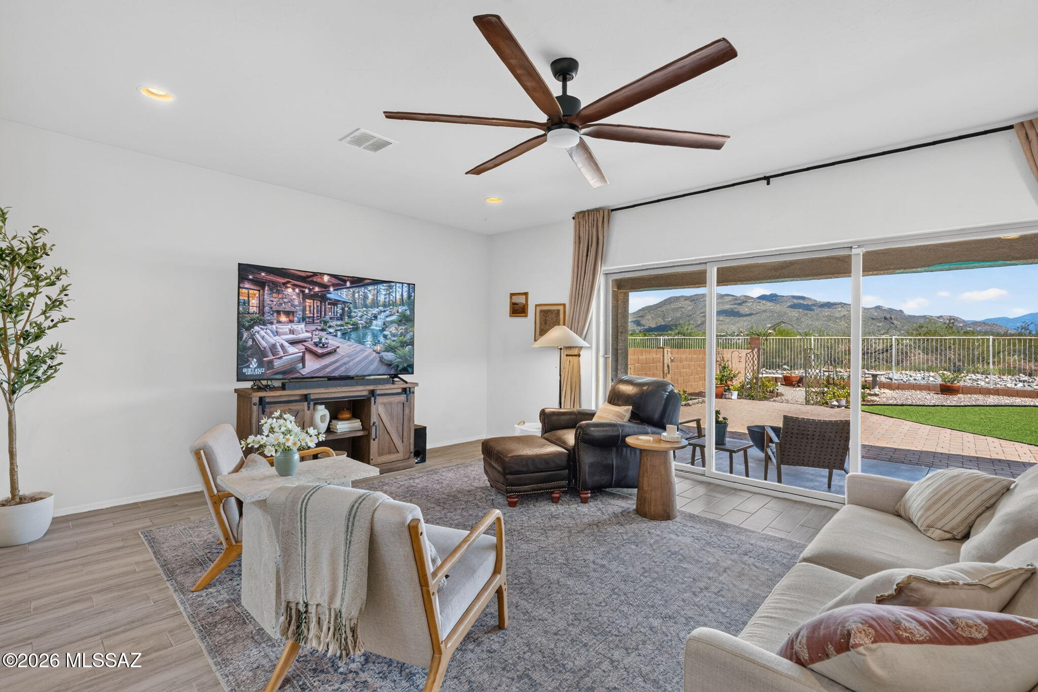 Sierra Morado Unit 4 - Residential