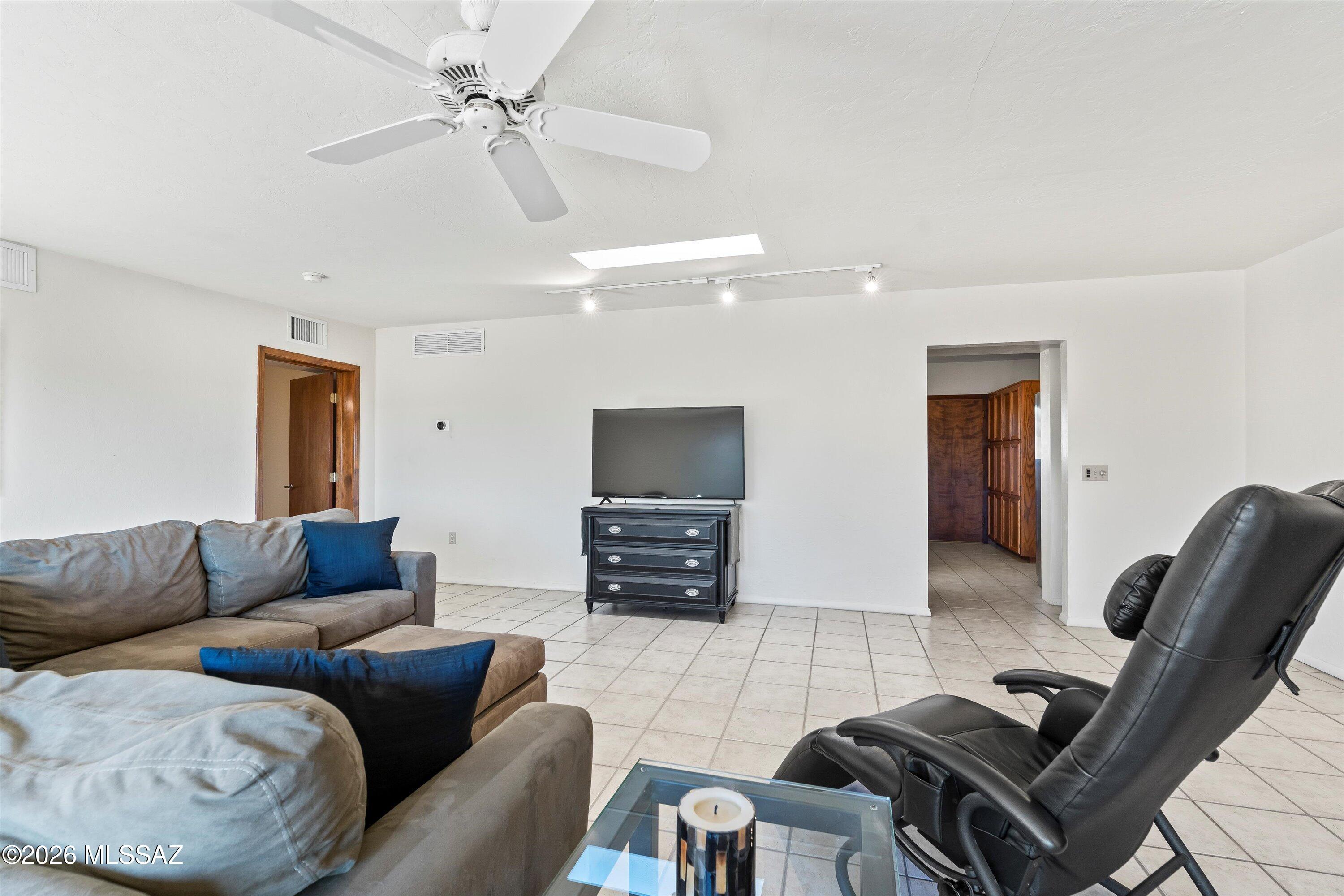 River Road Estates (1-17) - Residential