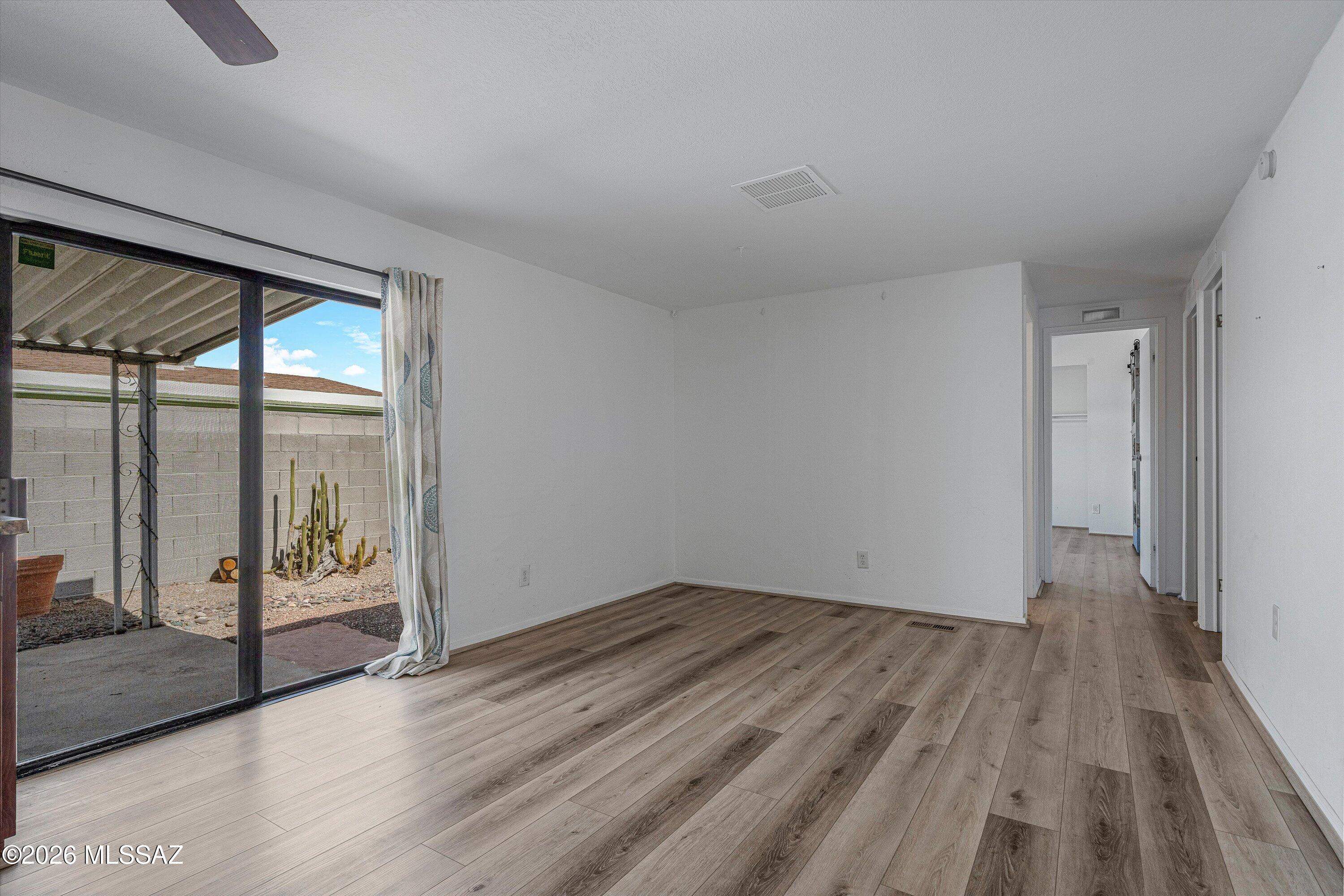 Ramona Vista (1-28) - Residential