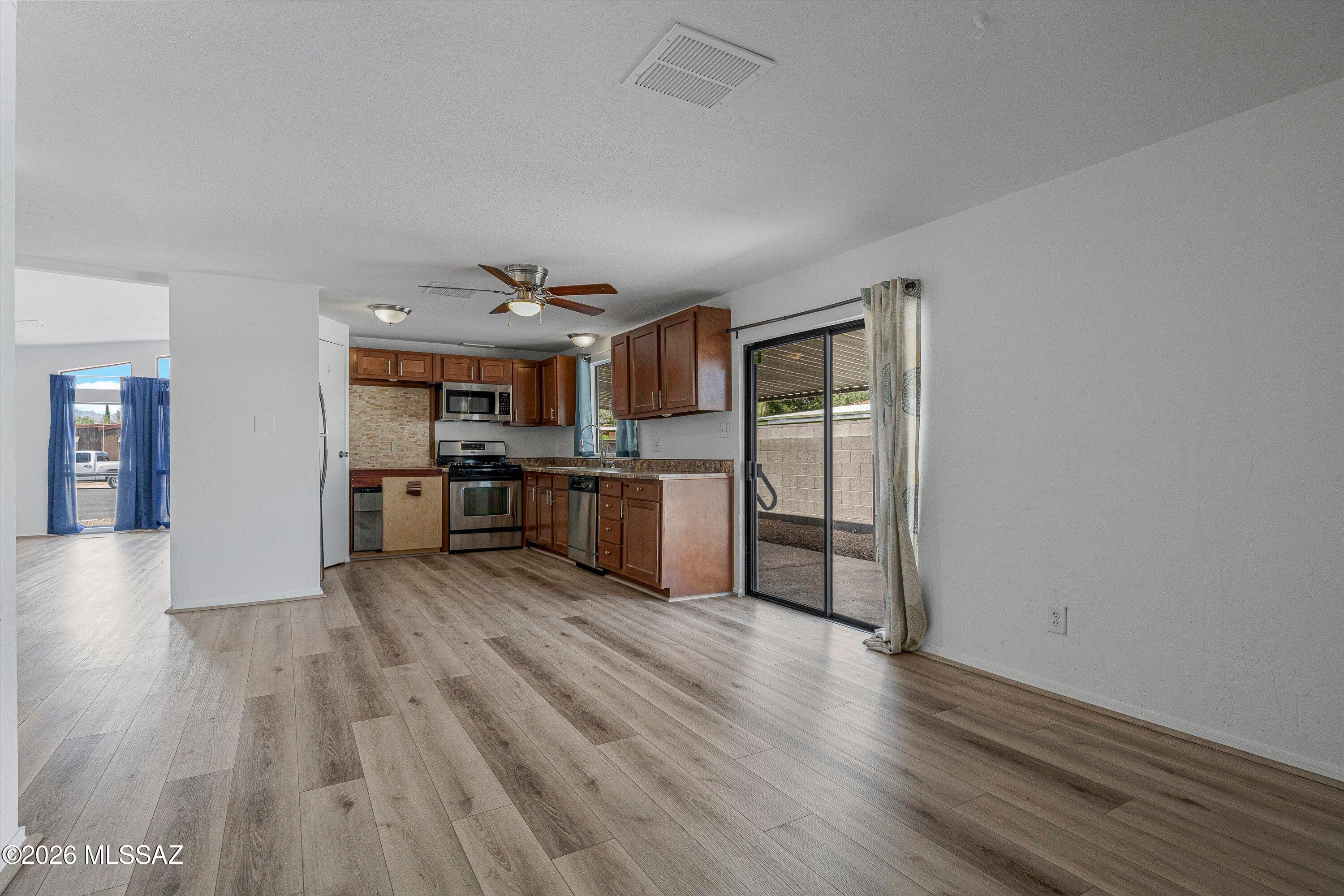 Ramona Vista (1-28) - Residential