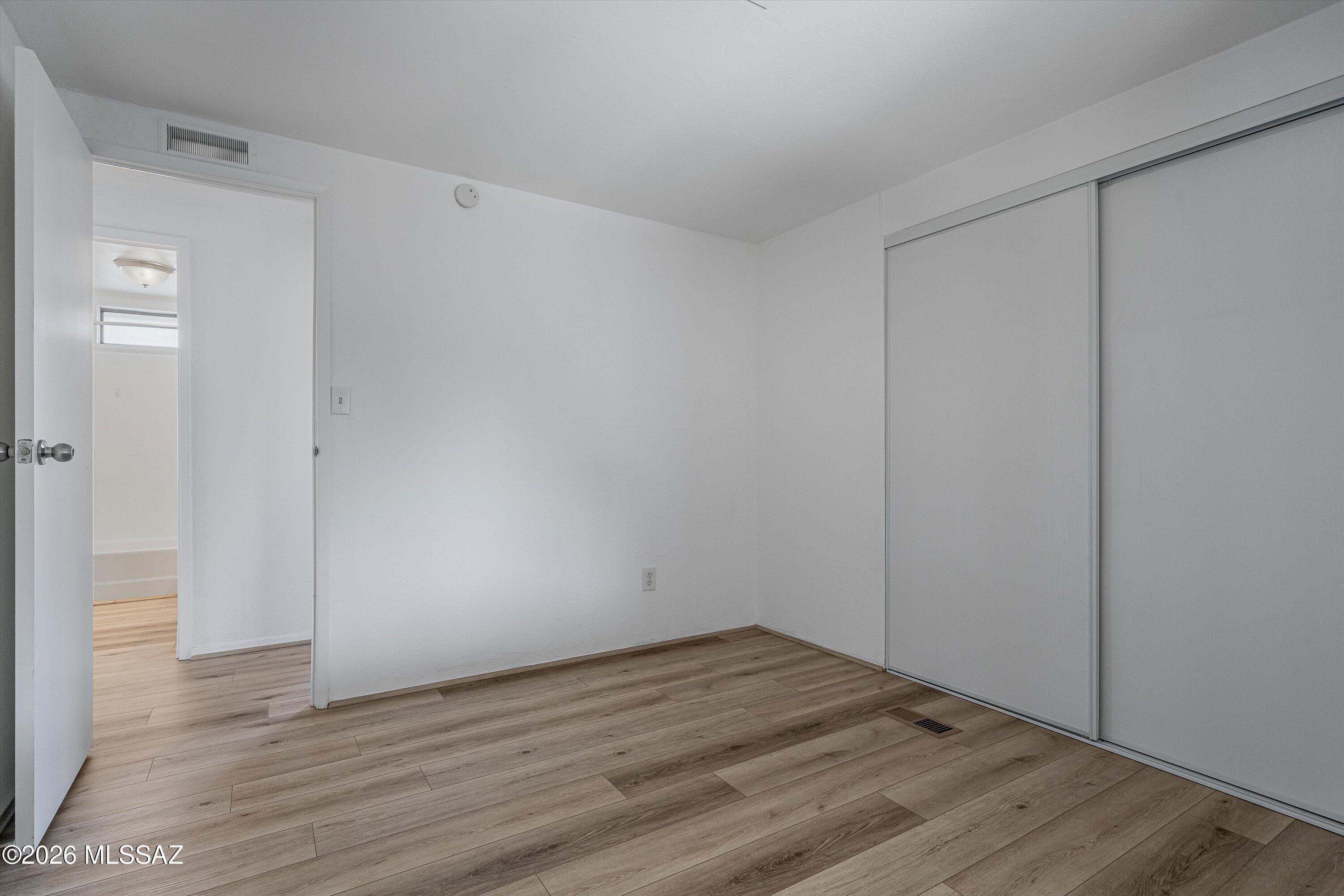 Ramona Vista (1-28) - Residential