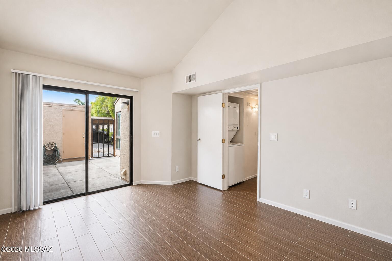 Coronado Place Condominiums II (Units 37-158) - Residential