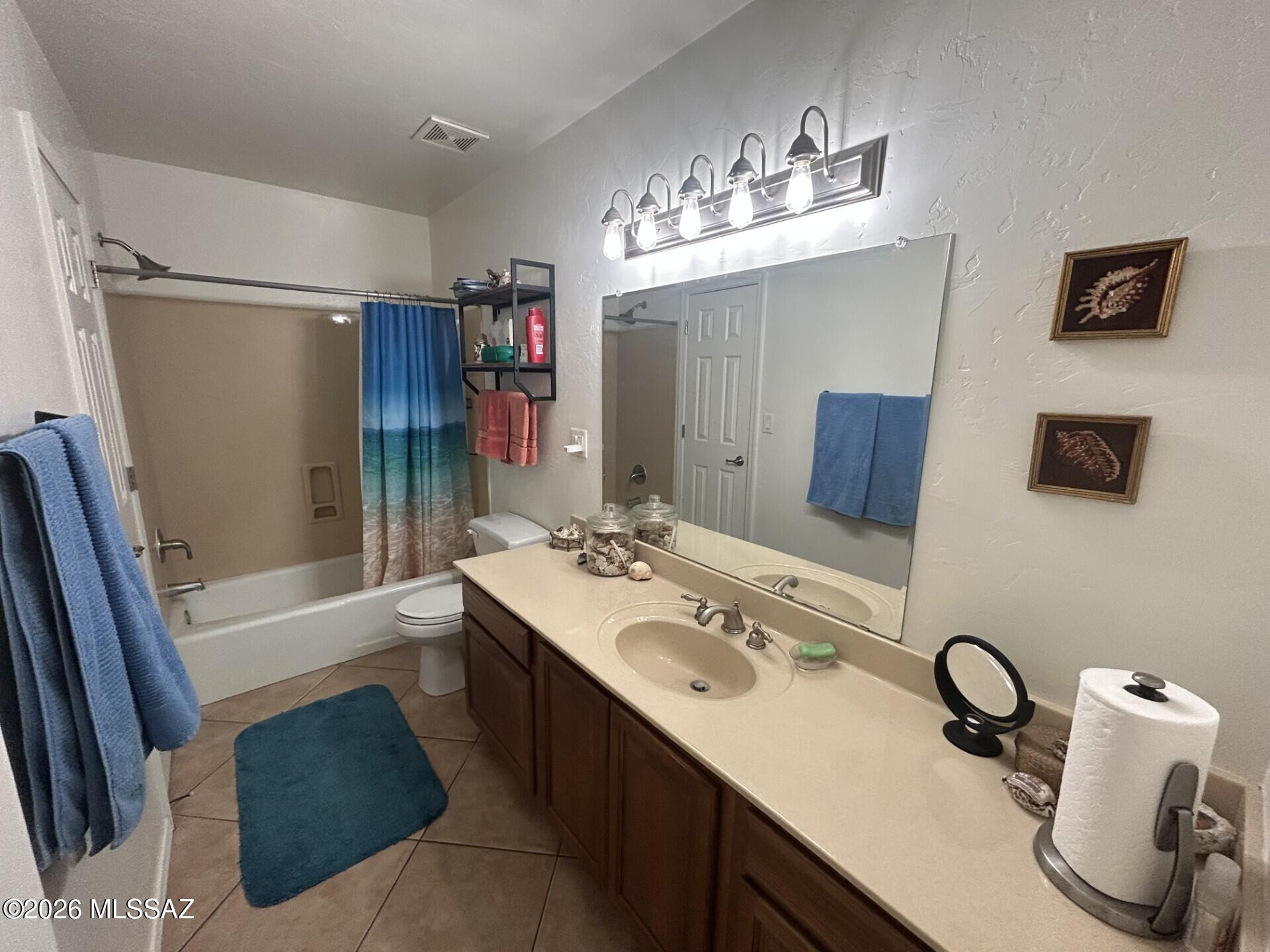 Villa Venice Condos - Residential