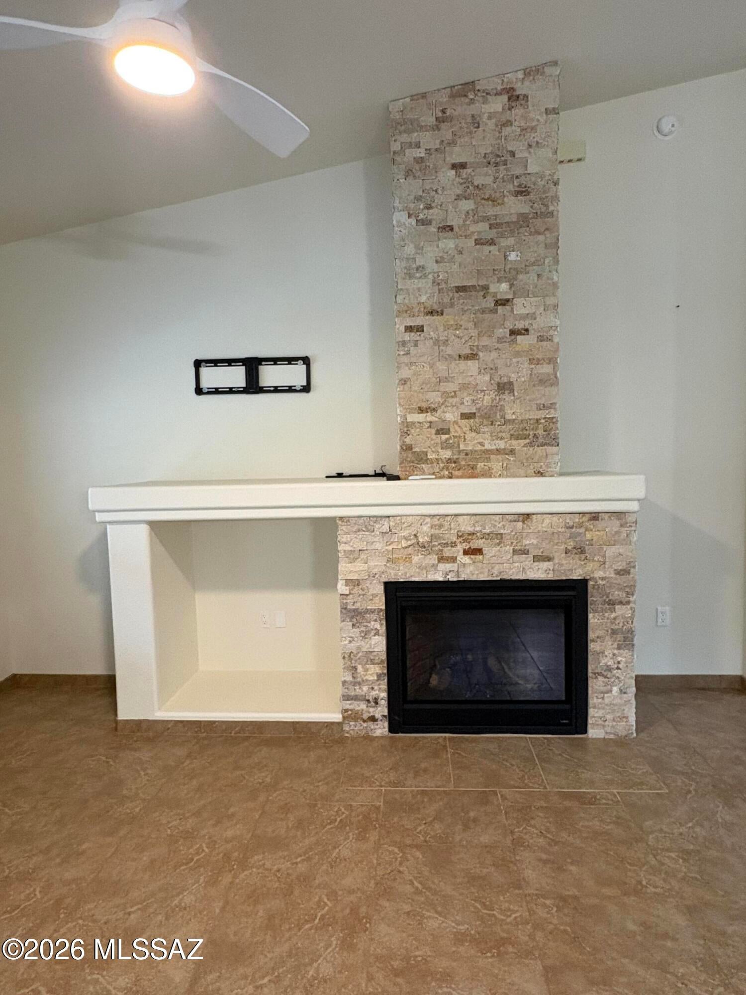 Las Campanas BLK G (96-216) - Residential