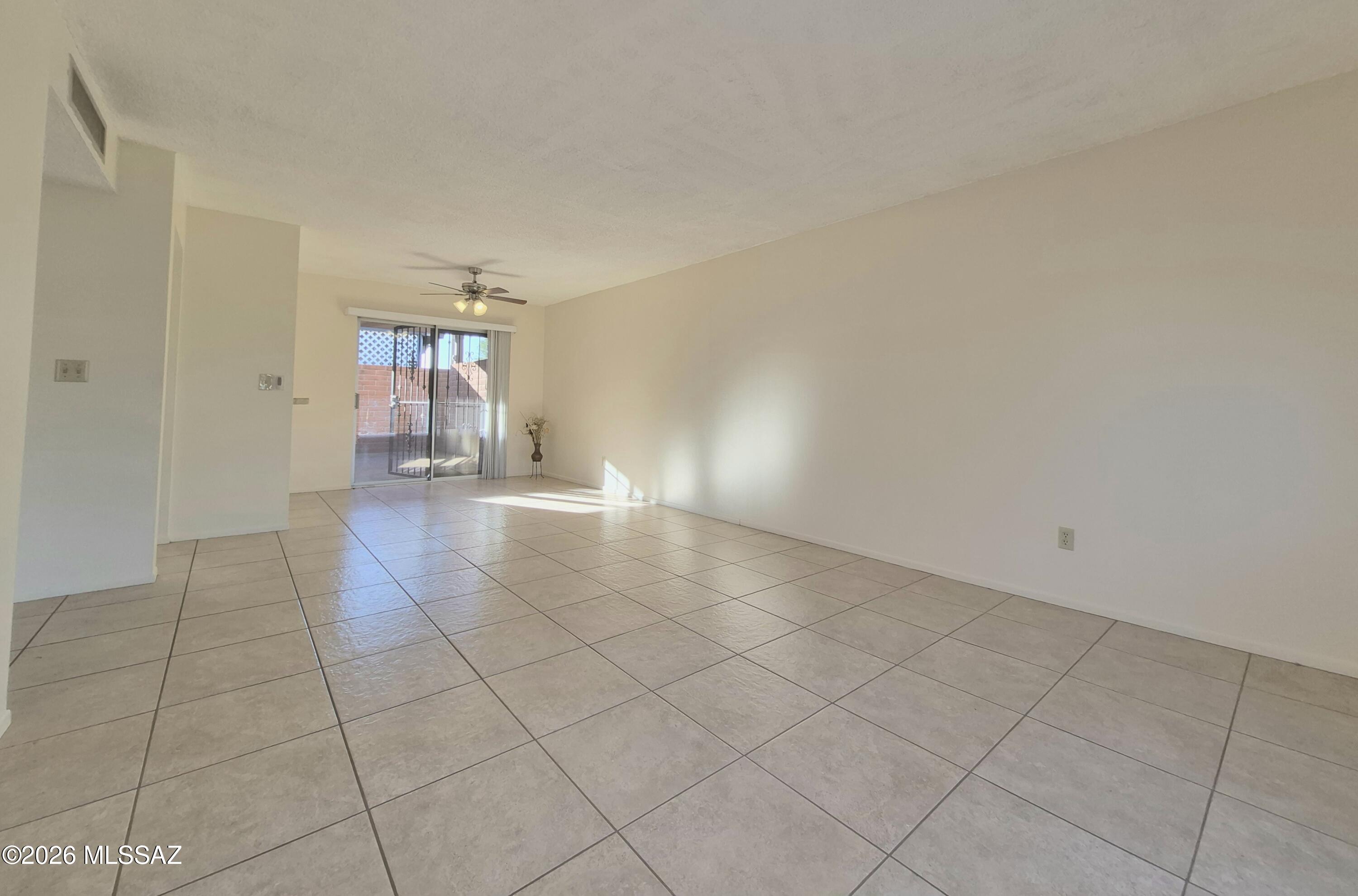 Las Solanas Blk 1 (1-49) - Residential