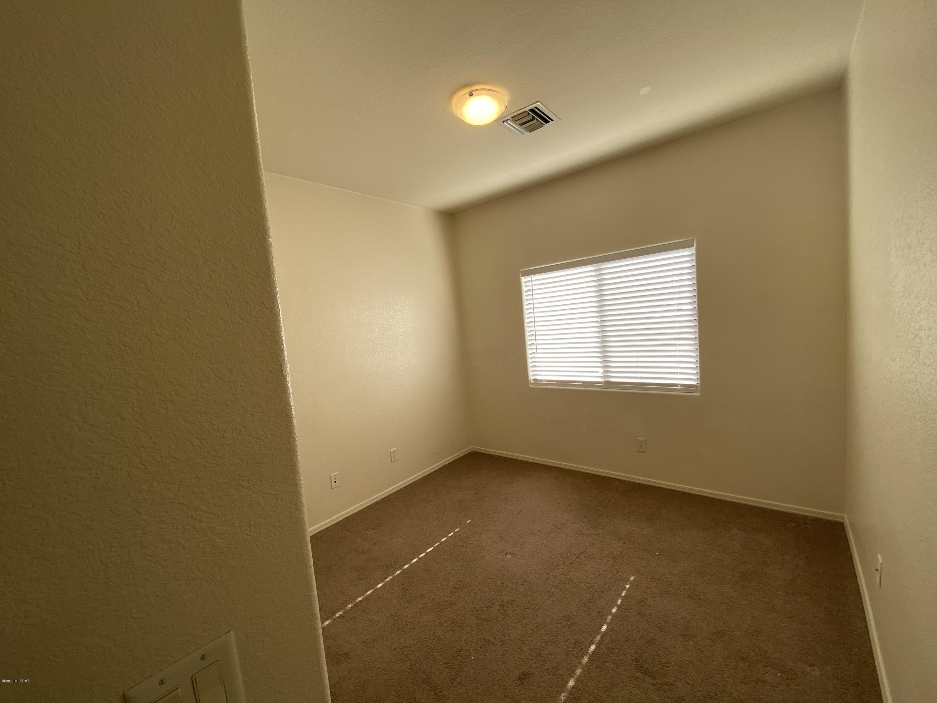 Mountain View Condos. (1-76) - Residential Lease