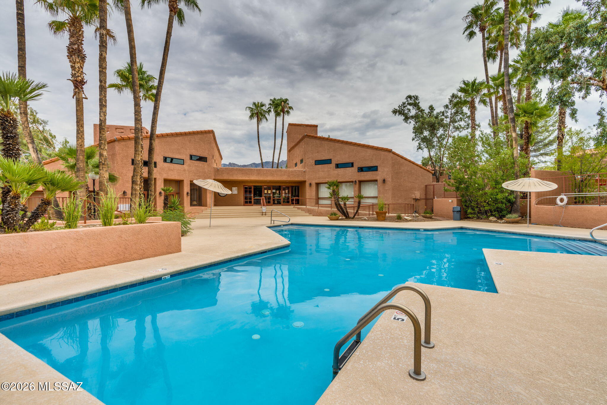 Ventana Vista Condominiums - Residential