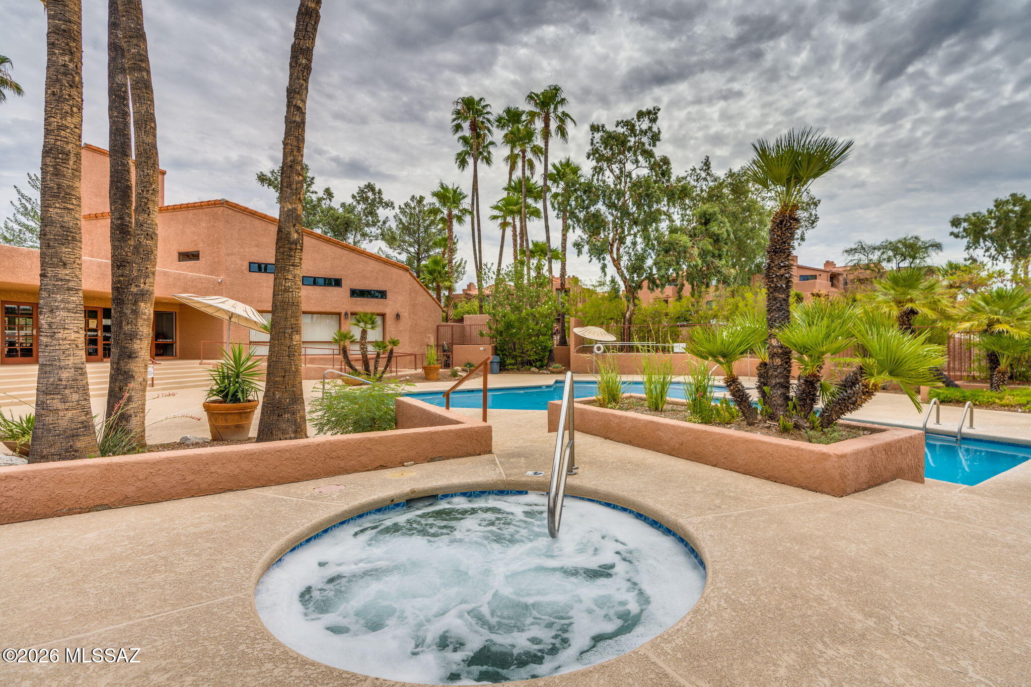 Ventana Vista Condominiums - Residential