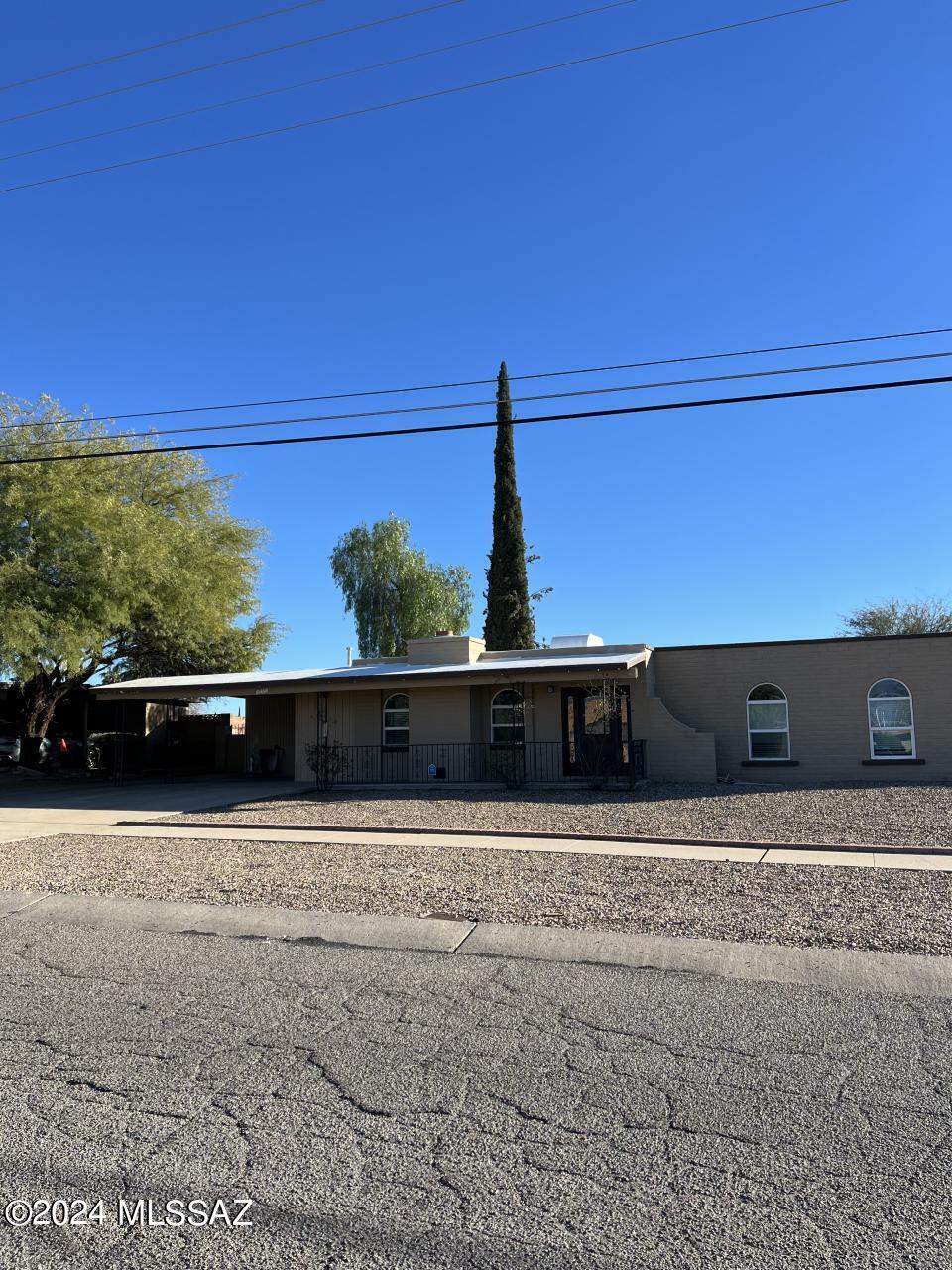 Valley View East NO. 5 (1-344) - Residential Lease