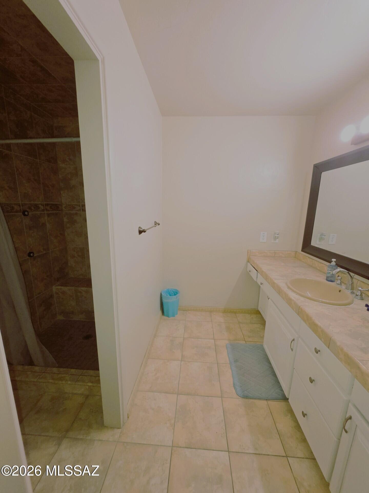 Santa Catalina Estates NO. 4 (1-180) - Residential