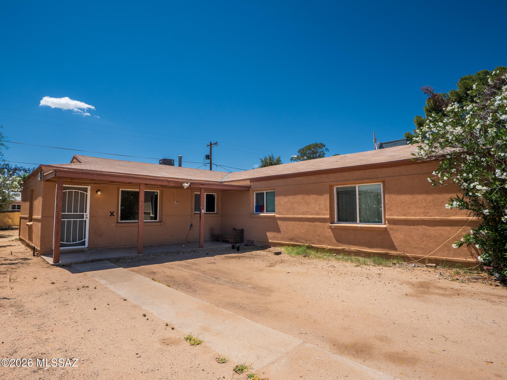 Text for a Walkthrough Video/more info. Centrally located and remodeled 3 Bedroom/1 Bathroom 944sf Duplex unit with Air Conditioning, ceramic tiles floors throughout, granite countertops, Laundry Hookups, + large fenced yard. A short walk to Toumey Park and close to Public Transportation and area schools. Tenant pays all utilities. 12mo minimum Lease, Costs are: Non-refundable $50/adult Application, $1350 Security Deposit, $150/pet with approved pet, $400 cleaning. Available immediately.
