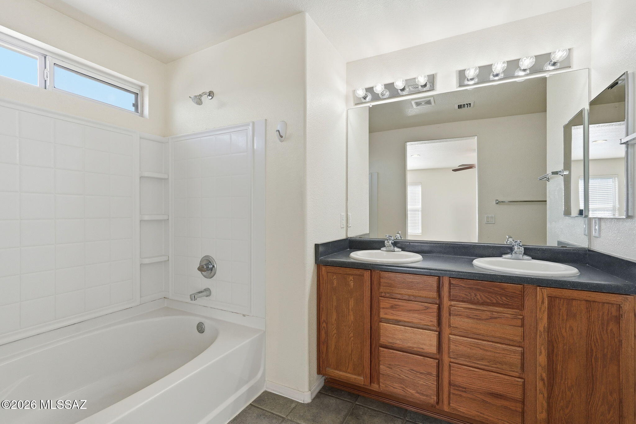 Catalina Vistas - Residential
