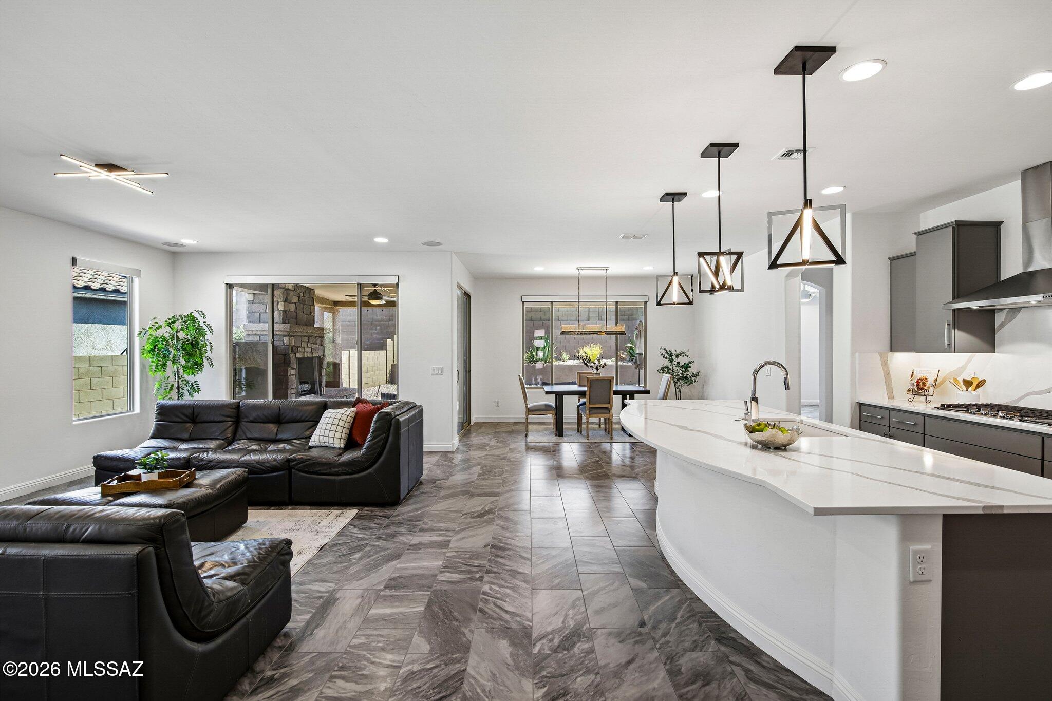 Del Webb At Dove Mountain SQ20131930189 - Residential