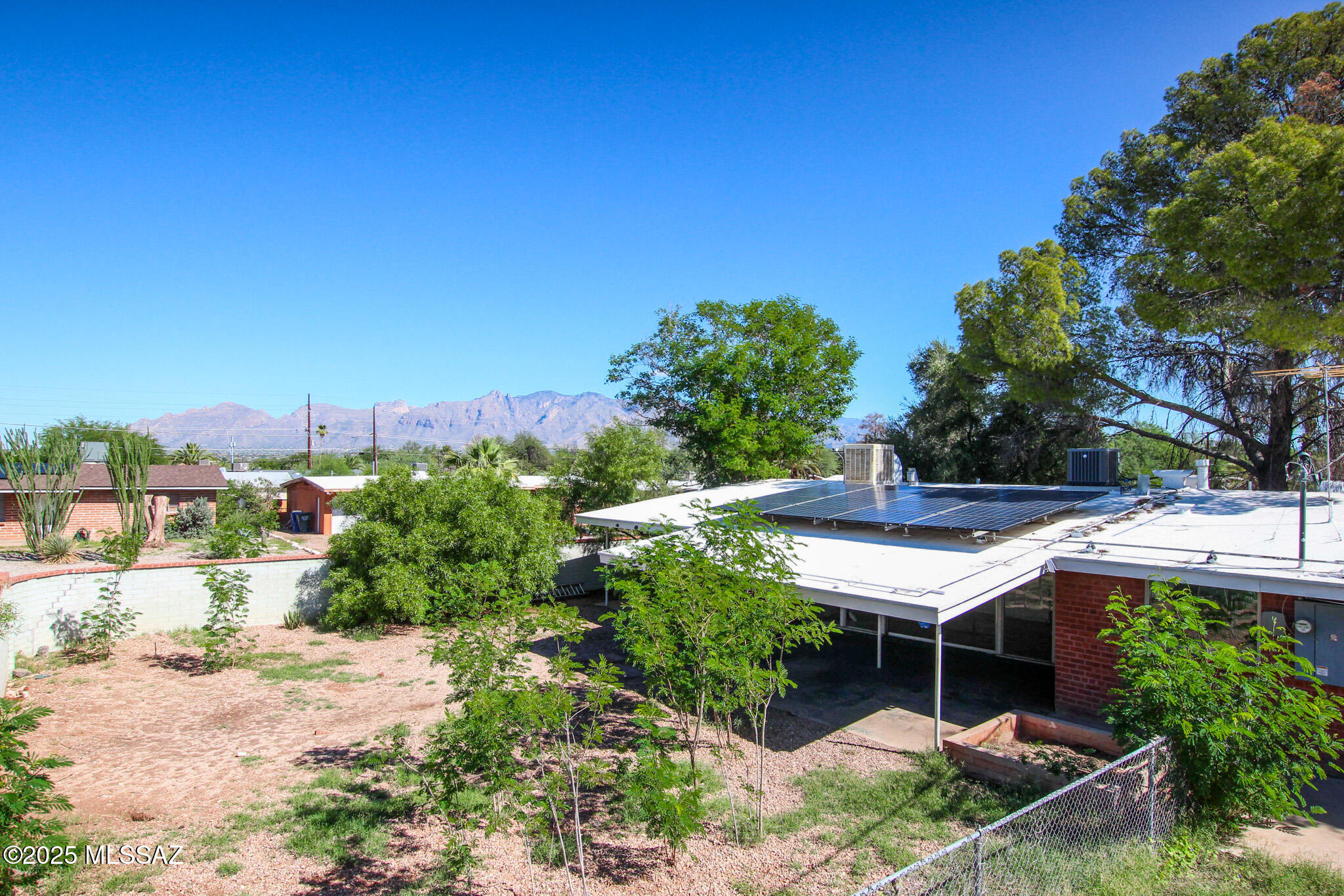 El Cerrito Est - Residential
