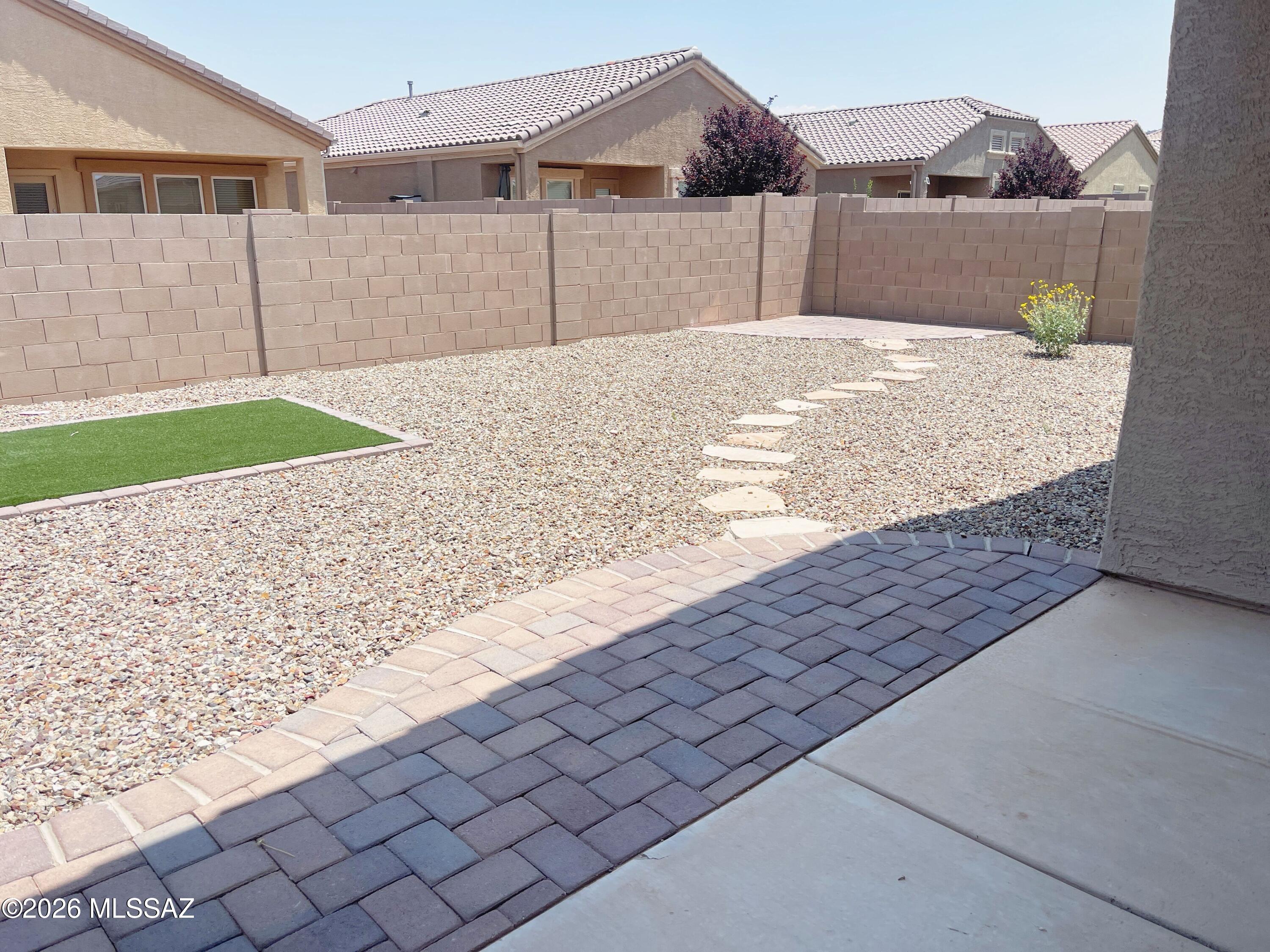 Saguaro Bloom Block 2 - Residential Lease