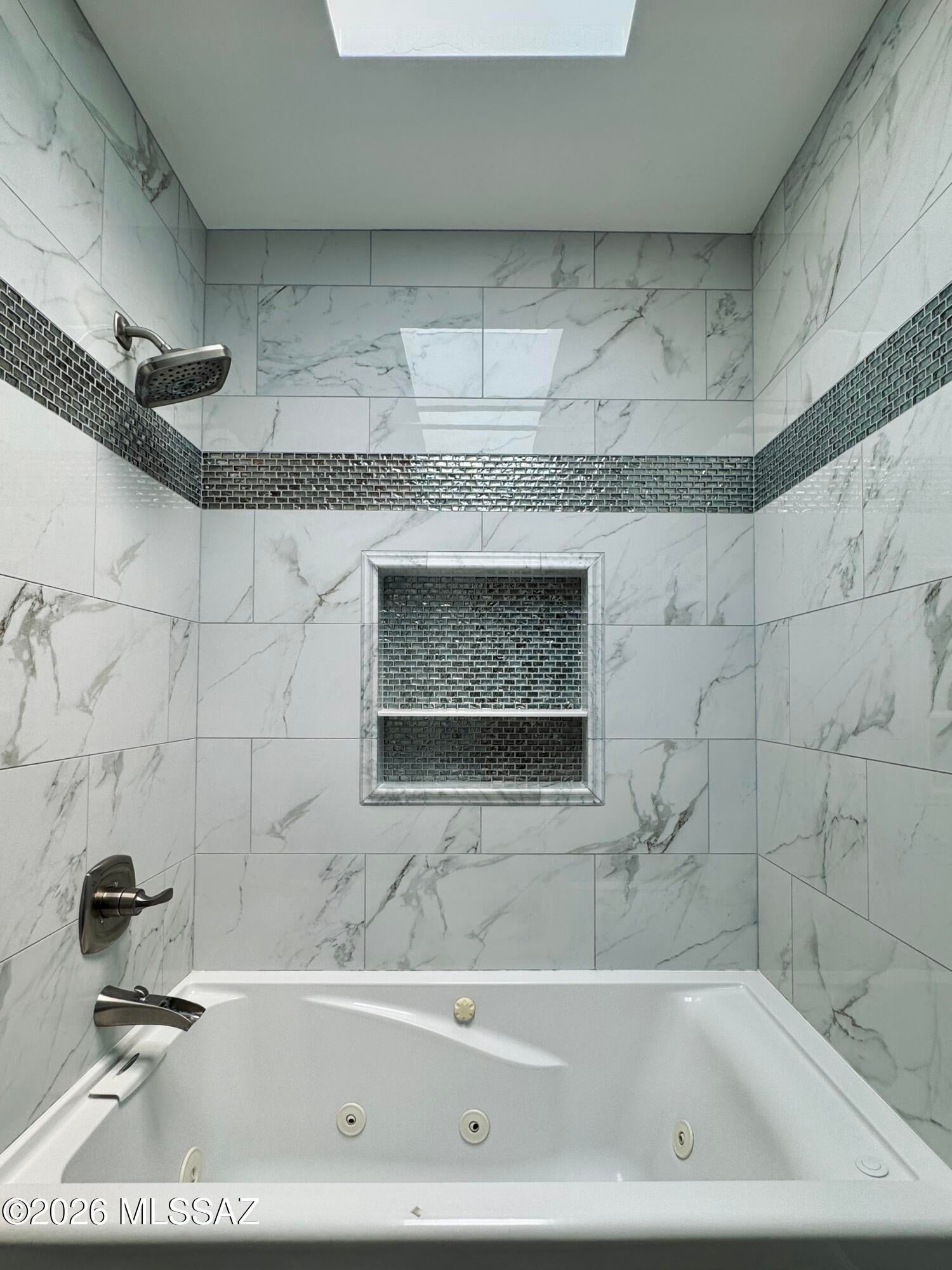 Las Primeras Lomas (1-76) - Residential