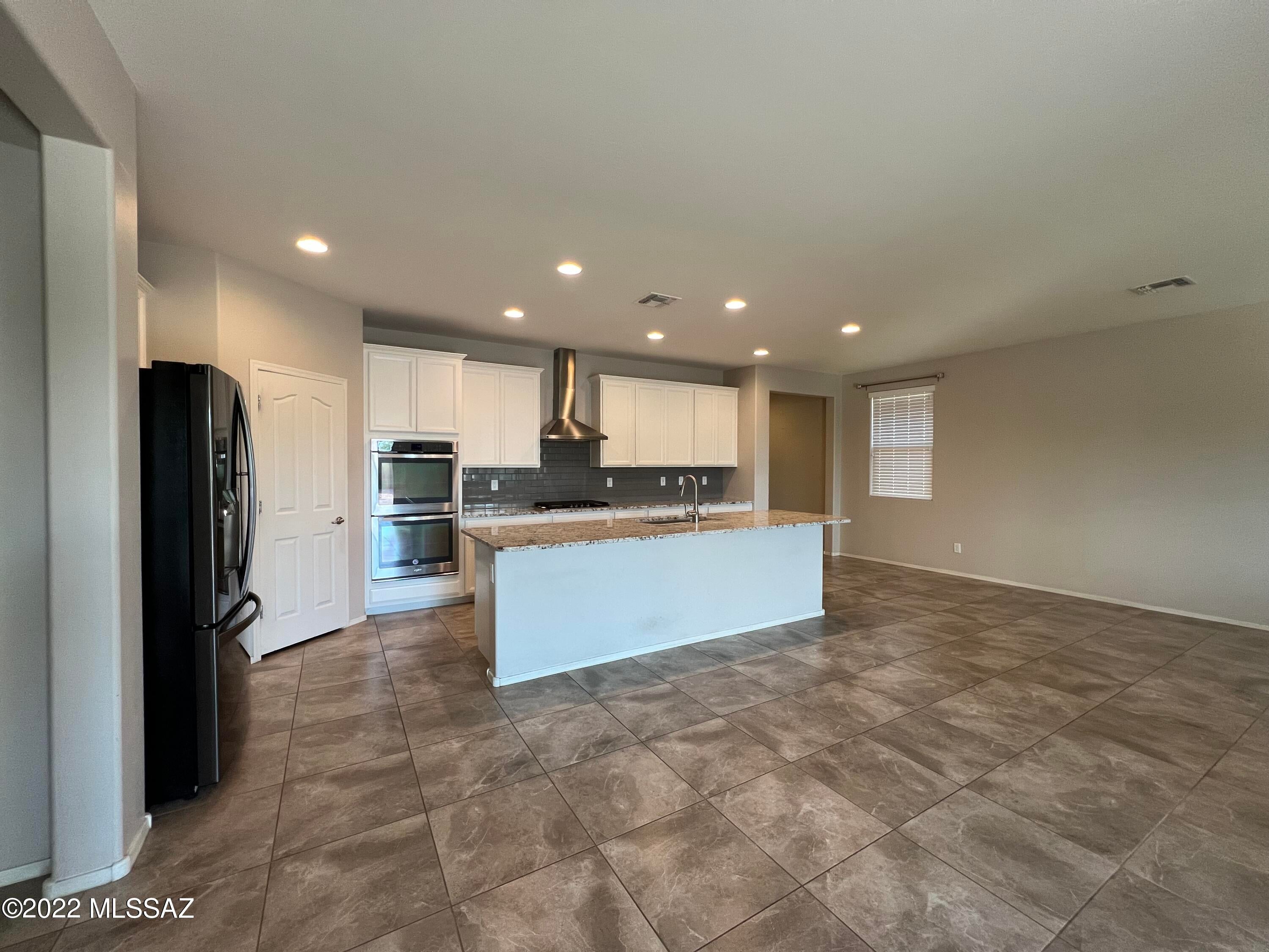 Gladden Farms BLK 13-15 - Residential Lease