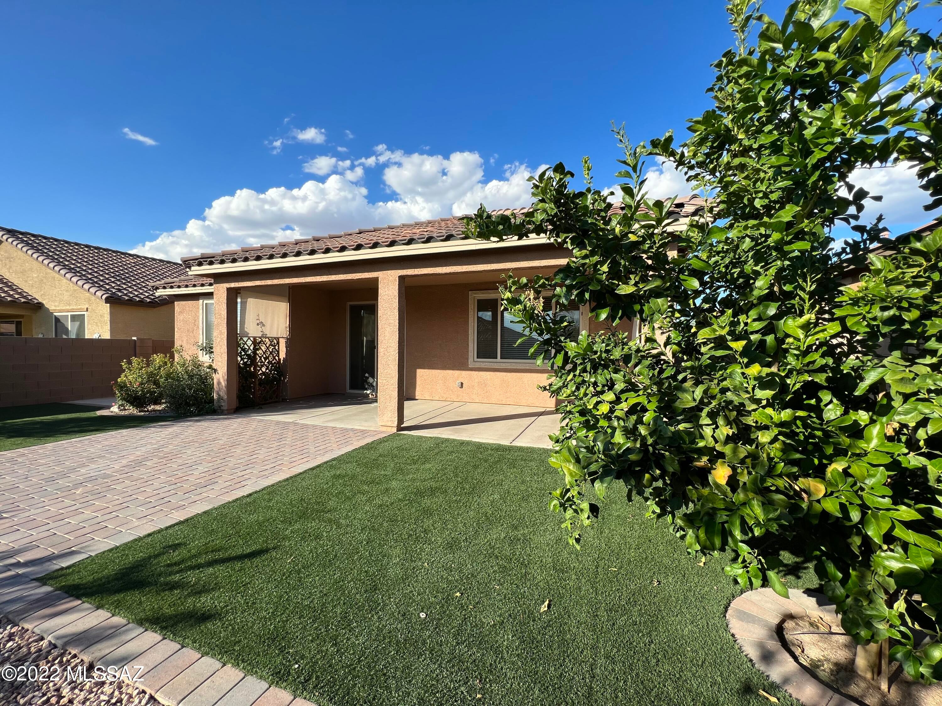 Gladden Farms BLK 13-15 - Residential Lease