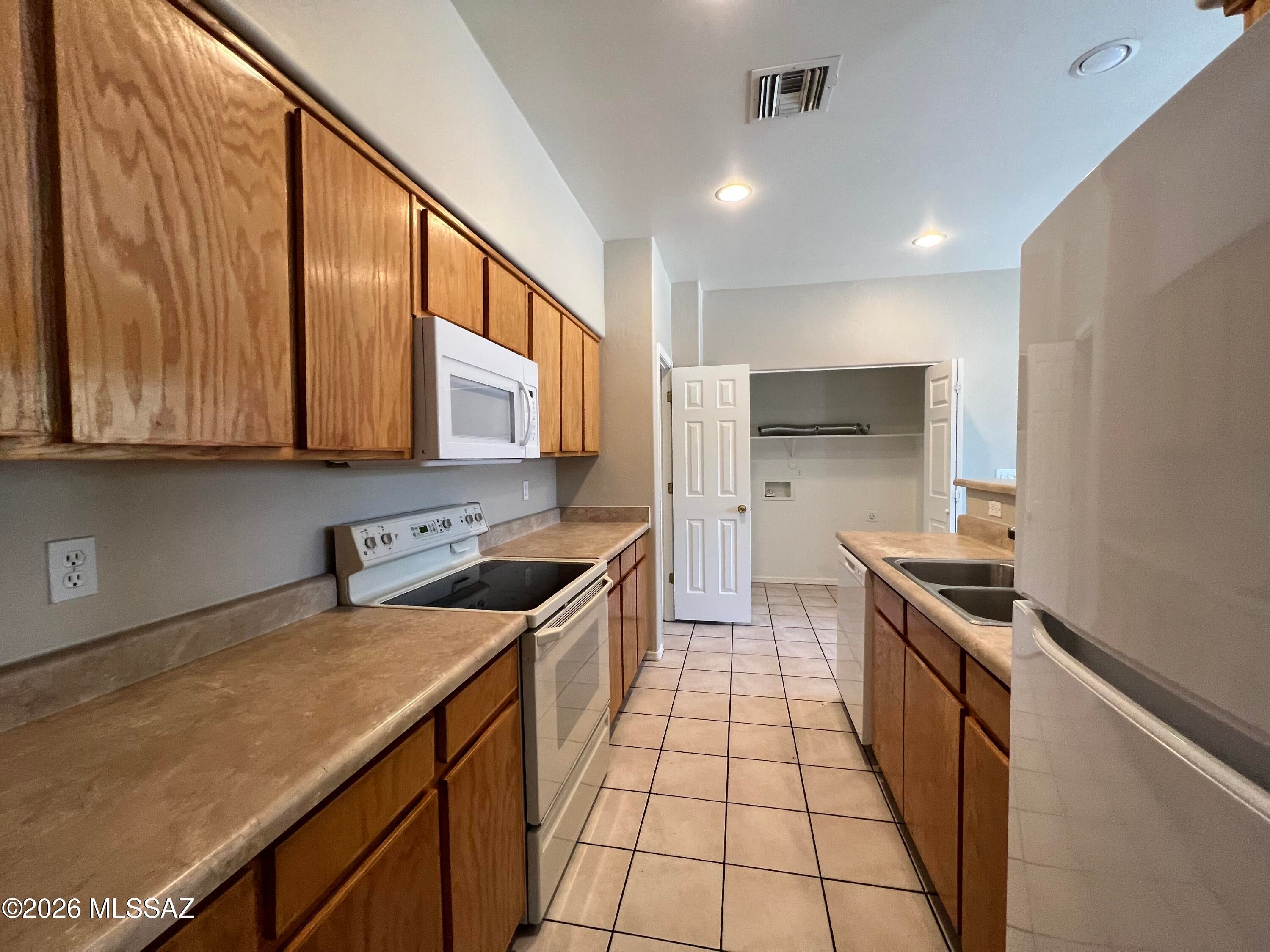 Menlo Park, Menlo Park Annex & South Menlo Park Amended - Residential Lease