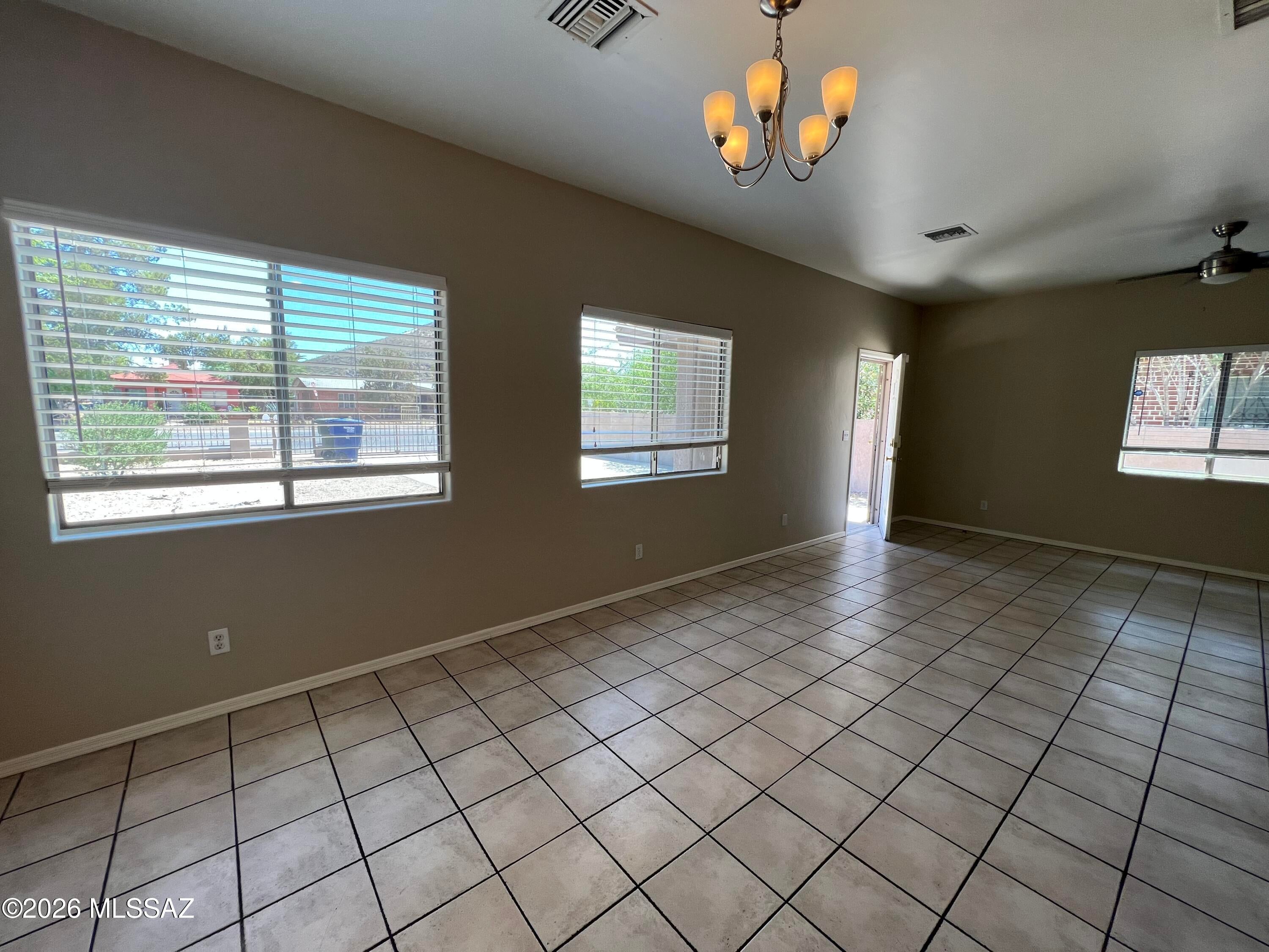 Menlo Park, Menlo Park Annex & South Menlo Park Amended - Residential Lease
