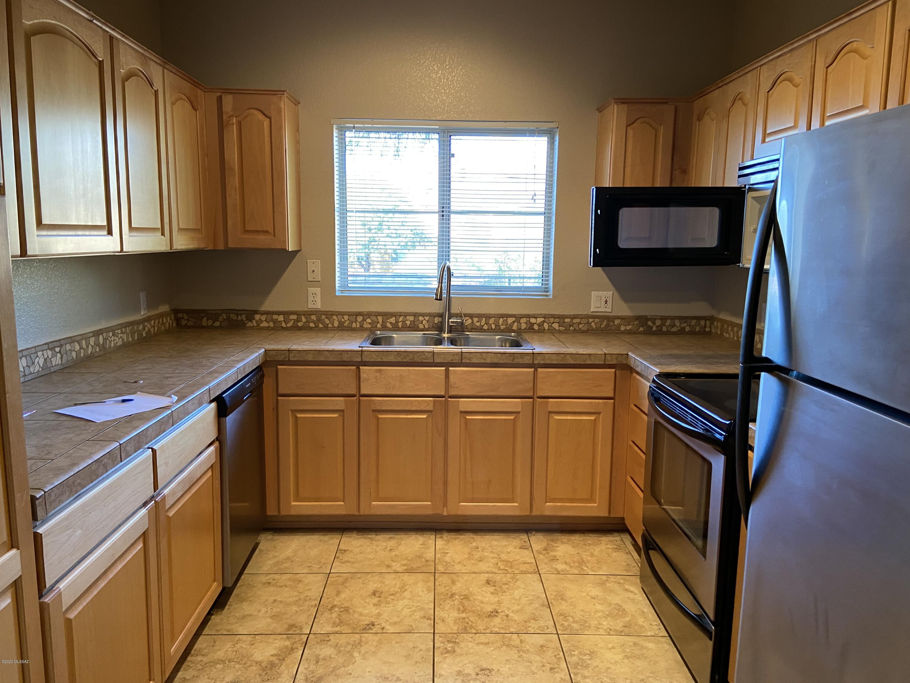 Pinnacle Canyon Condominium - Residential Lease