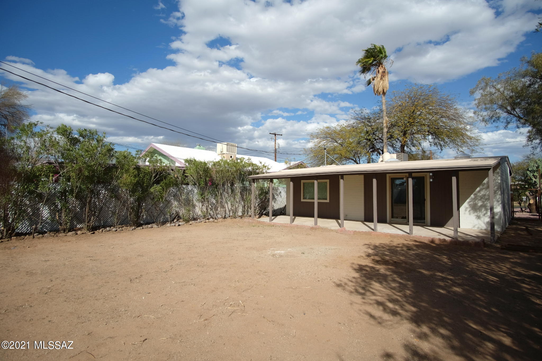 Text for a Walkthrough Video/more info. Premium finishes throughout this remodeled 2 Bedroom/1 Bathroom 792sf Home in Central Tucson's Sahuaro Hill Neighborhood. Inside; Quartz countertops, stainless appliances with gas range, modern cabinetry, central air conditioning, ceiling fans, woodgrain ceramic tile floors, and exposed beam ceilings all make for a modern and fresh setting. Outside; oversized walled-in backyard and covered porch to enjoy it from- all located close to Public Transportation, dining, shopping, and jobs of Downtown Tucson. 12mo minimum Lease. Costs incl; Non-refundable $50/adult Application, $1350 Security Deposit, $150/pet with approved pet, $300 cleaning fee. Tenant pays all utilities. Owner REQUIRES Renters' Insurance.