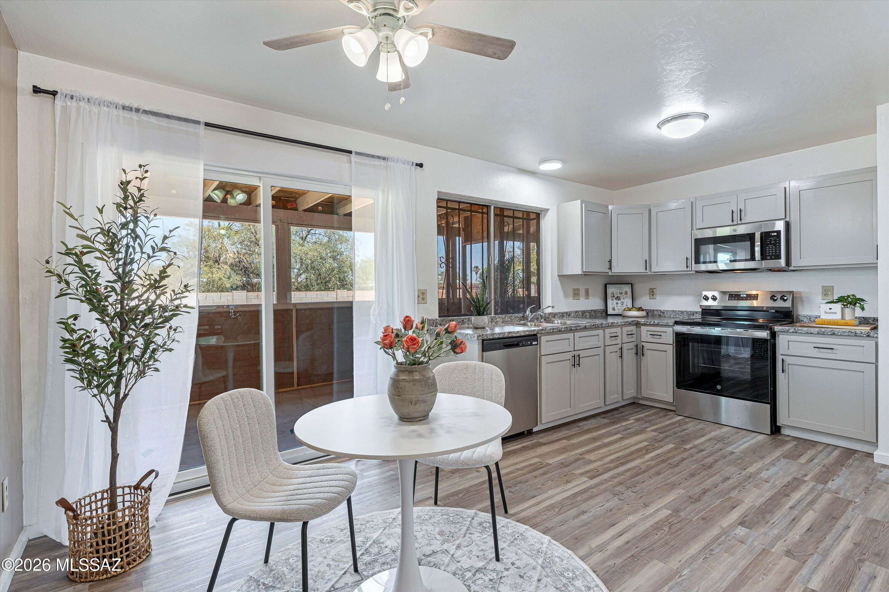 Desert Shadows (312-511) - Residential