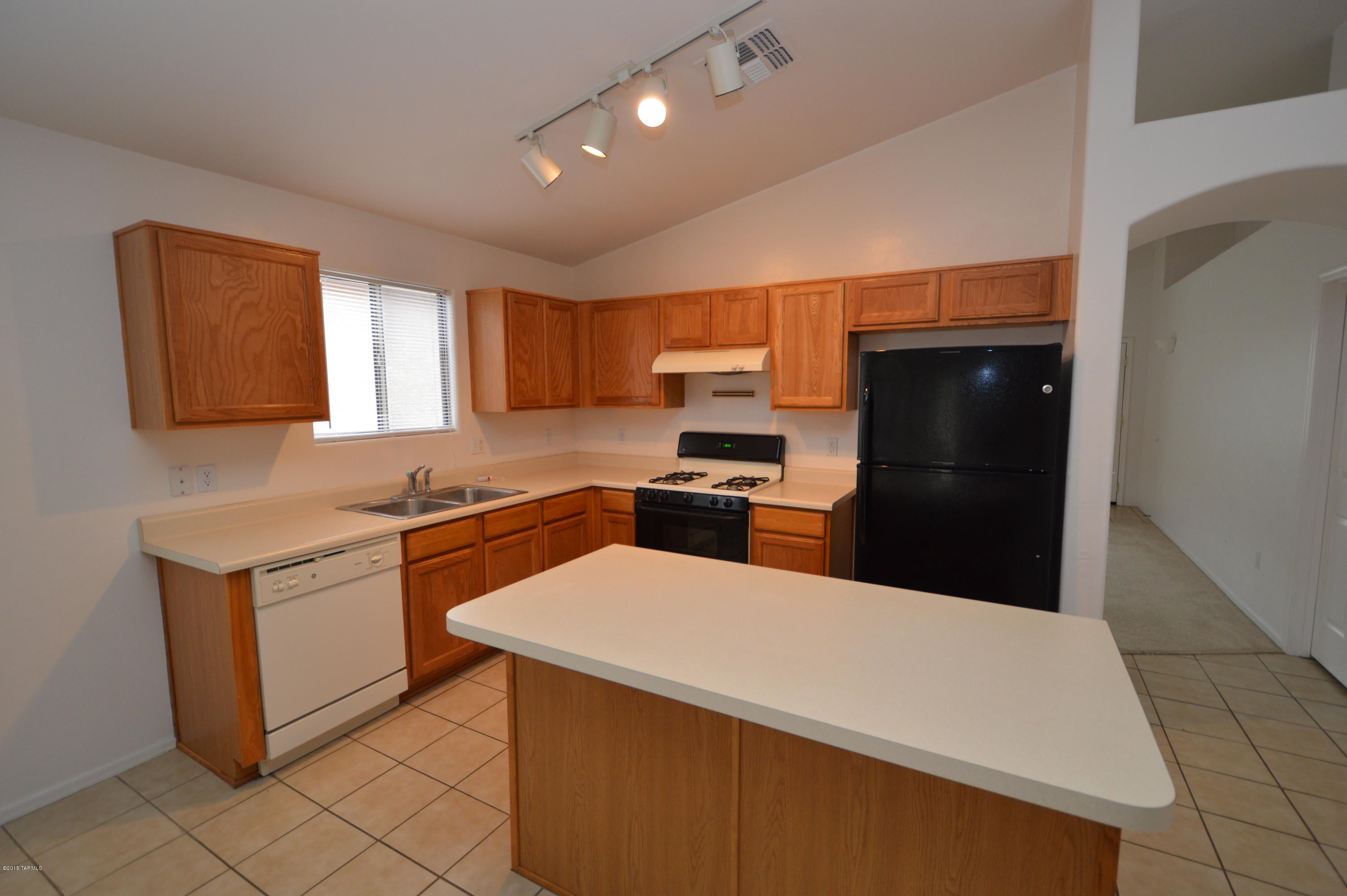 Rancho Del Lago (1-100) - Residential Lease