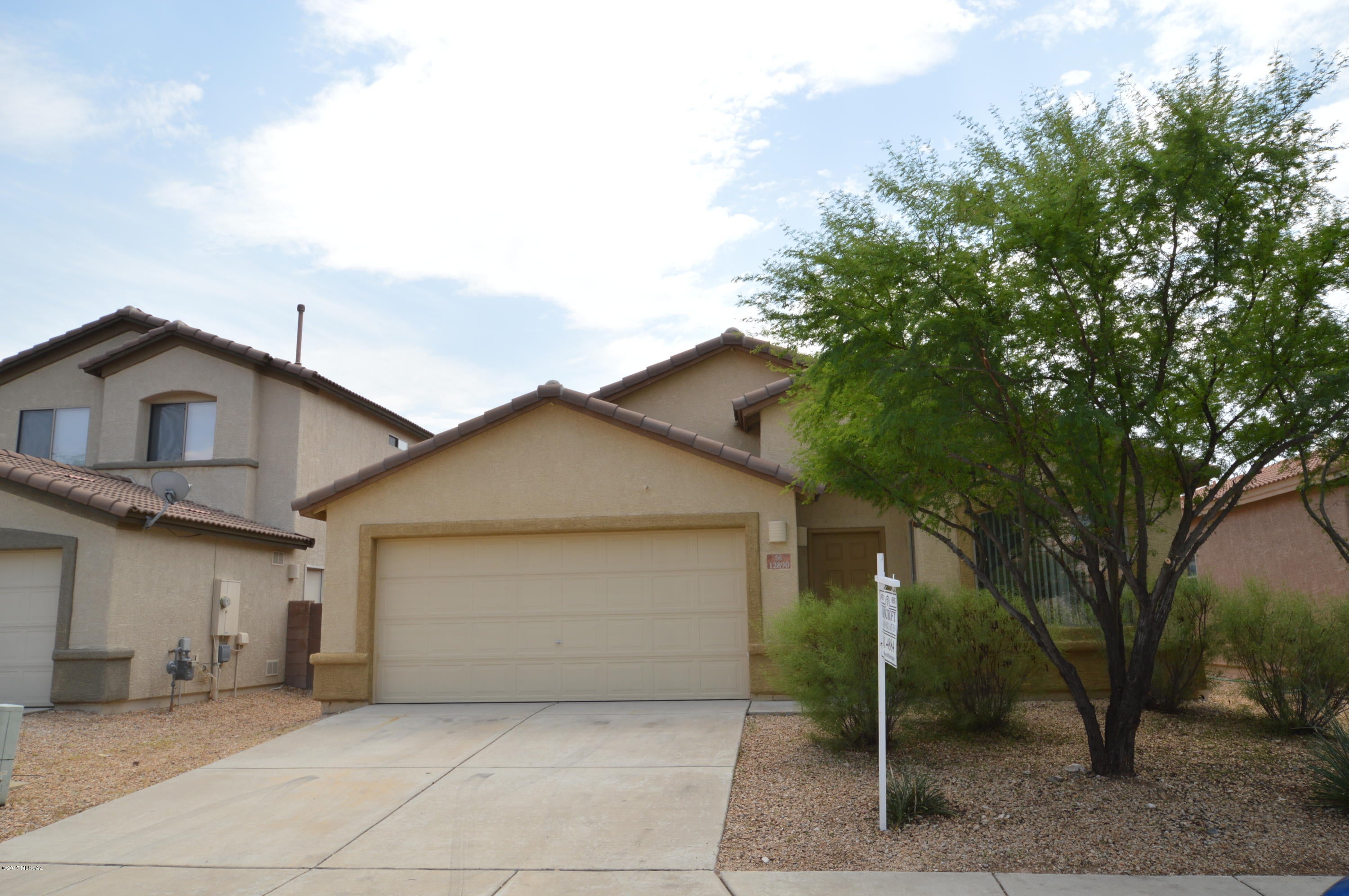 Rancho Del Lago (1-100) - Residential Lease