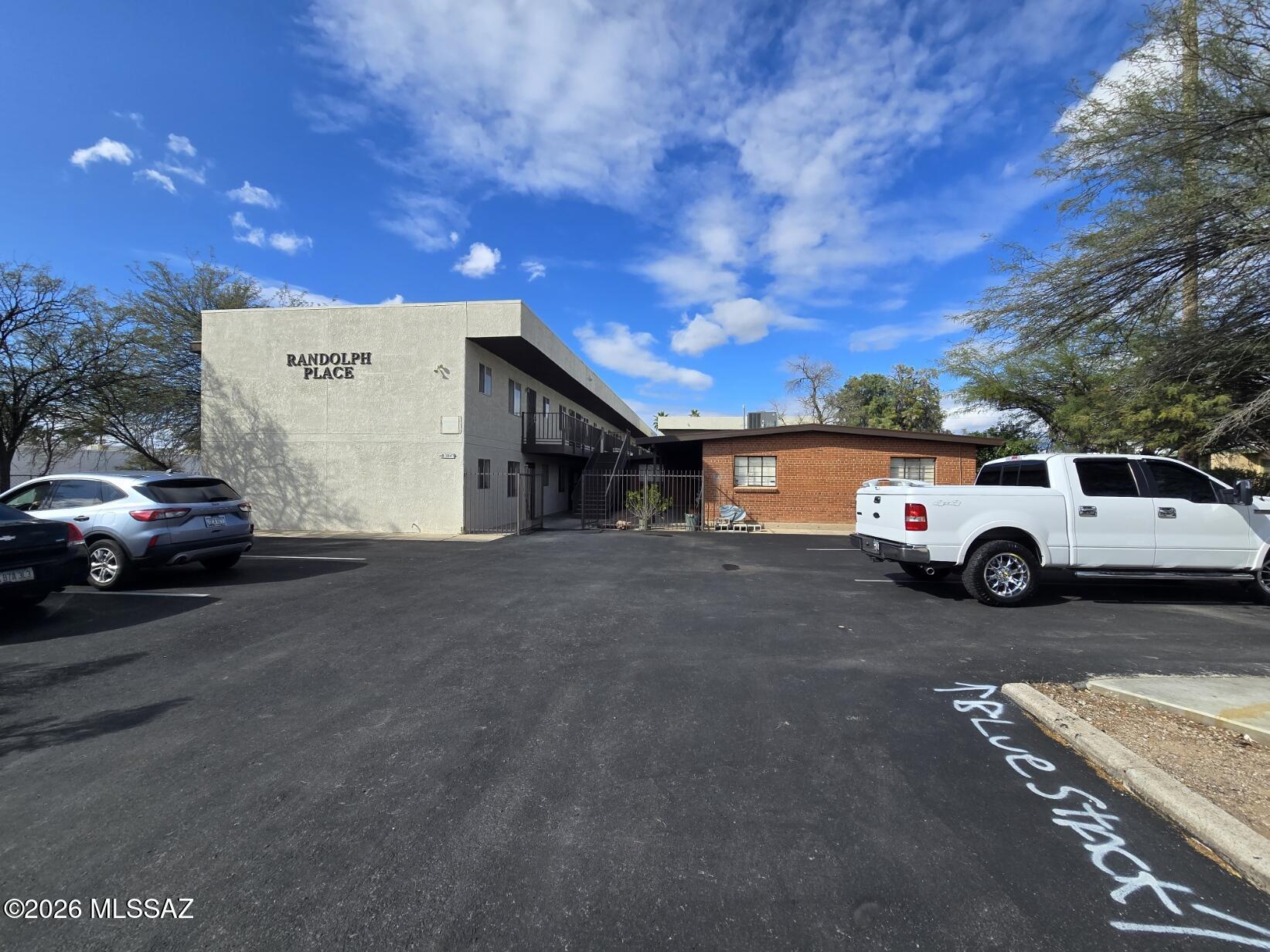 Country Club Park Annex - Residential Lease