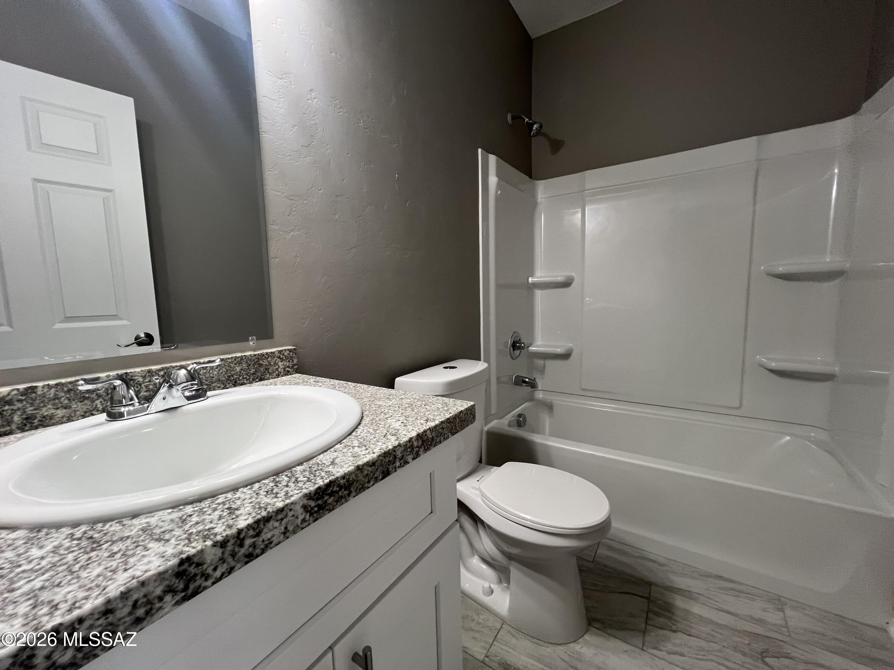 Bronx Park Addition - Residential Lease