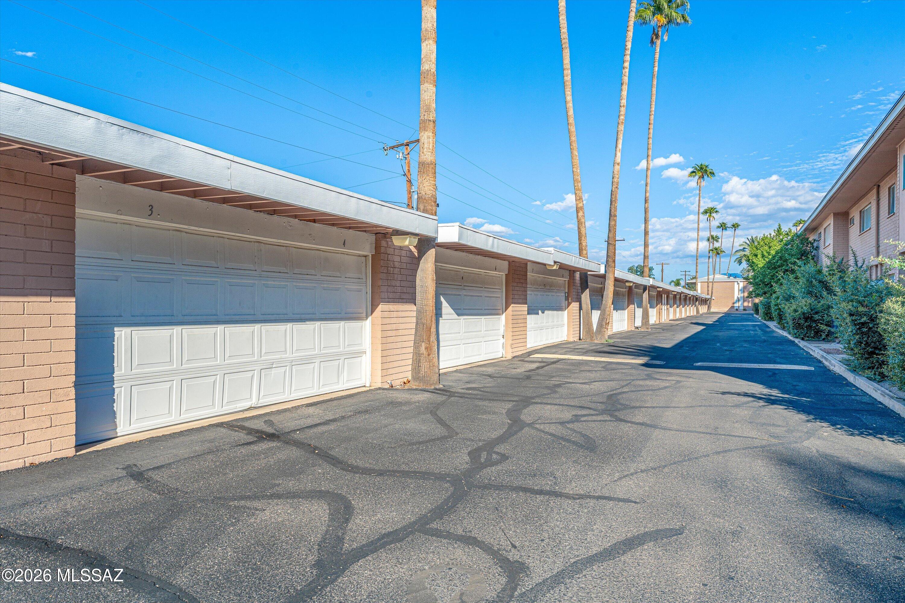 Country Club Heights - Residential